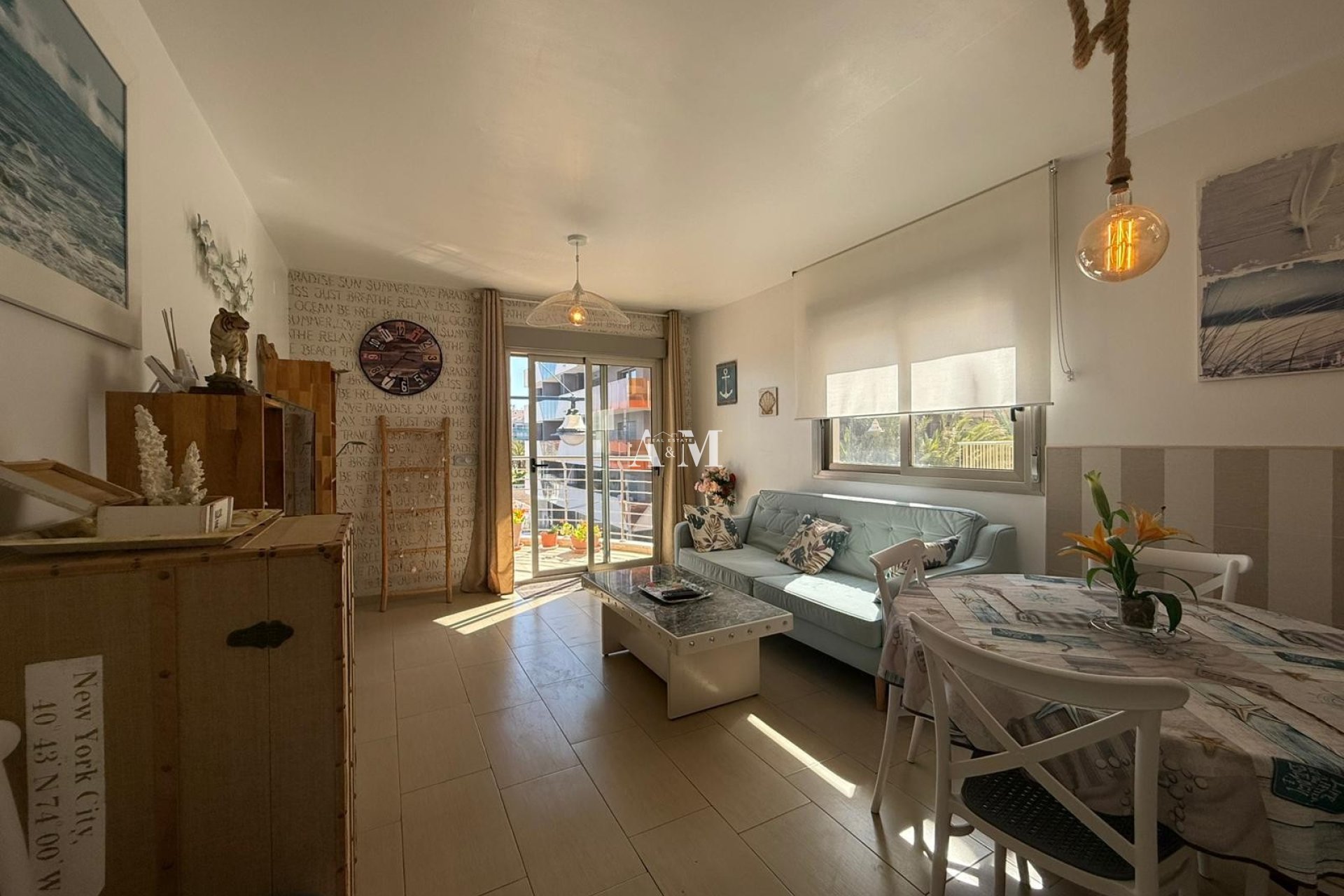 Alquiler a largo plazo - Apartamento / piso - Torrevieja - Playa de los Locos