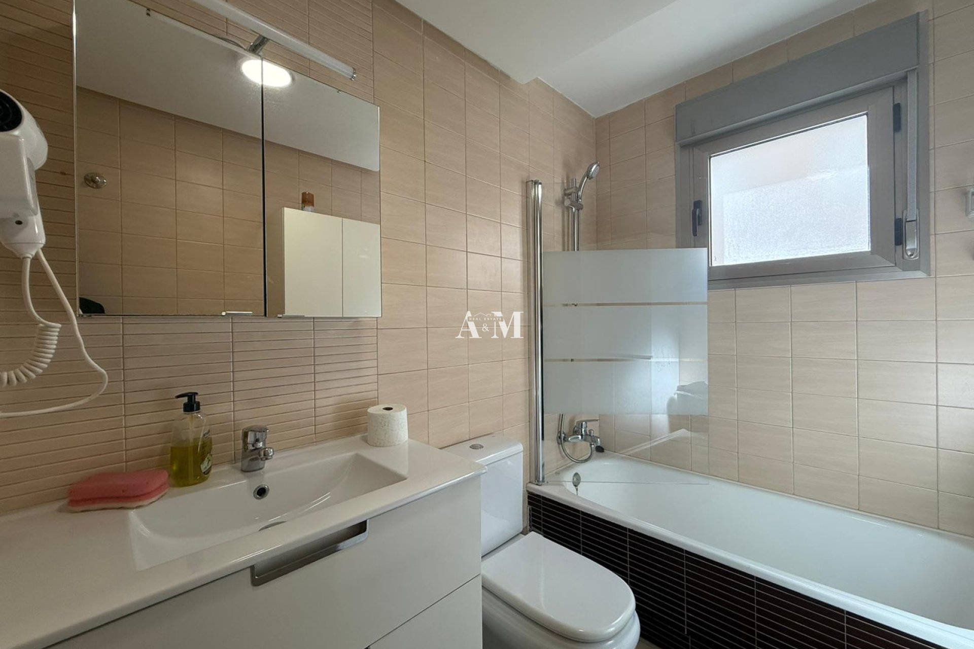 Alquiler a largo plazo - Apartamento / piso - Torrevieja - Playa de los Locos