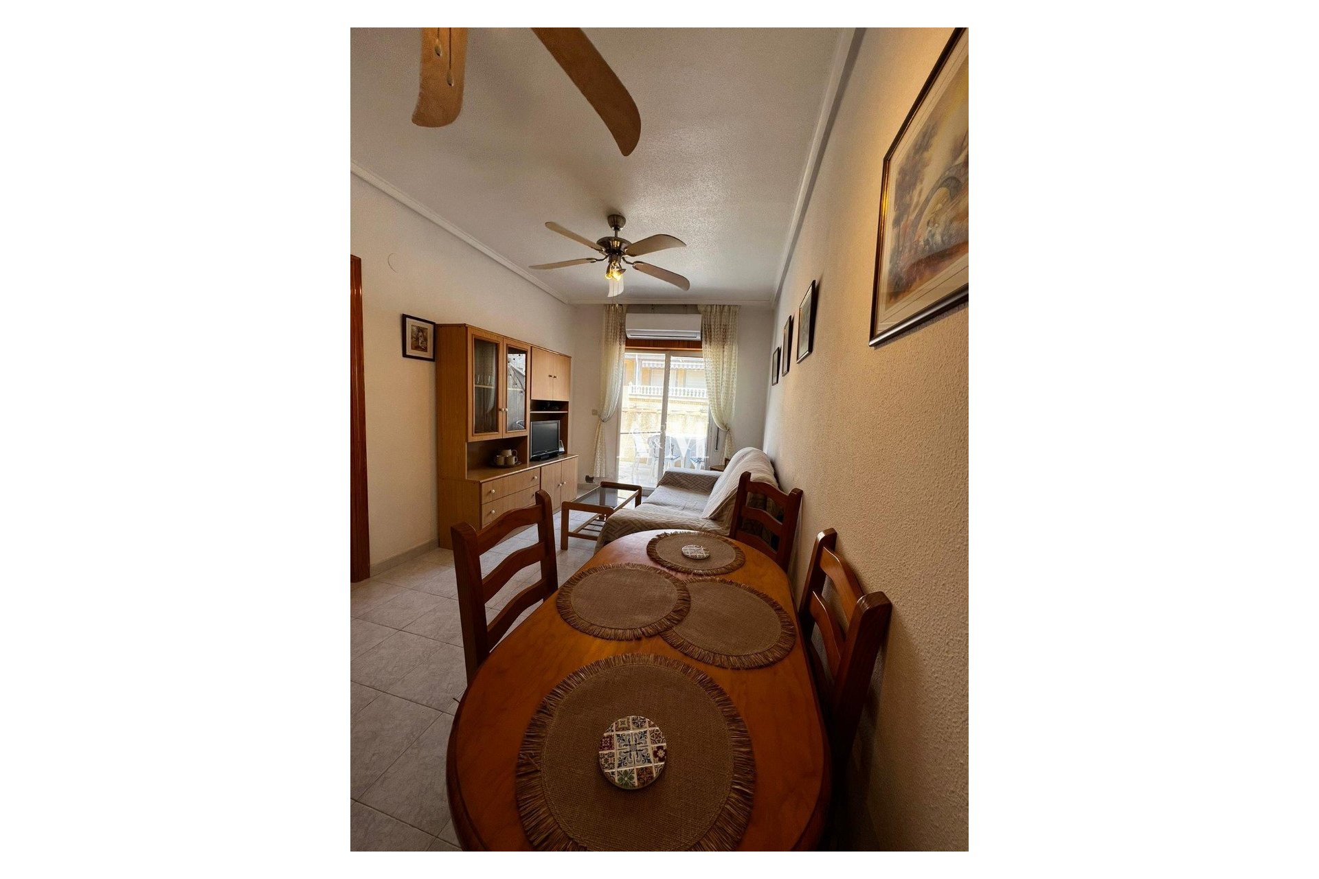 Alquiler a largo plazo - Apartamento / piso - Torrevieja - Playa de los Locos