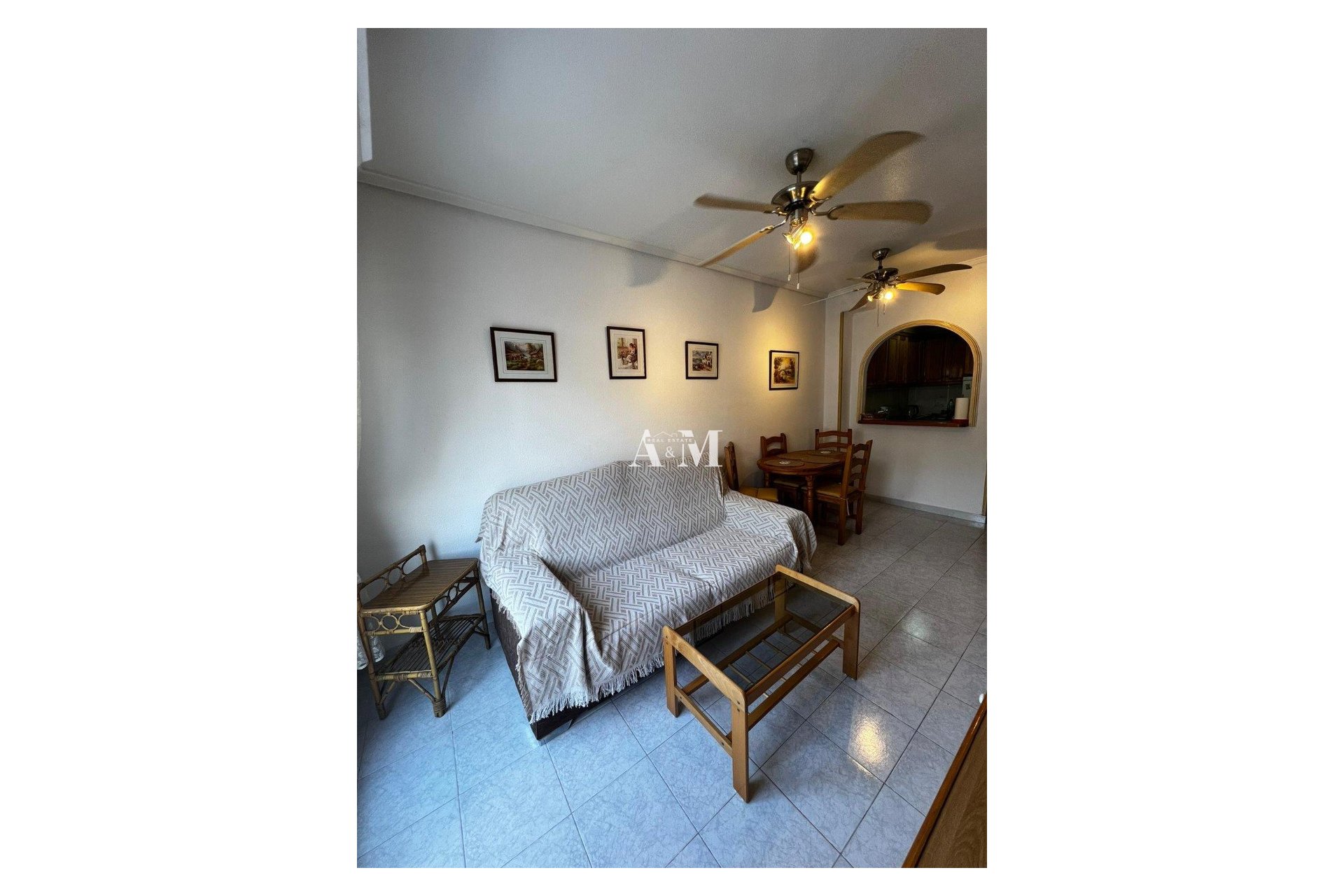 Alquiler a largo plazo - Apartamento / piso - Torrevieja - Playa de los Locos