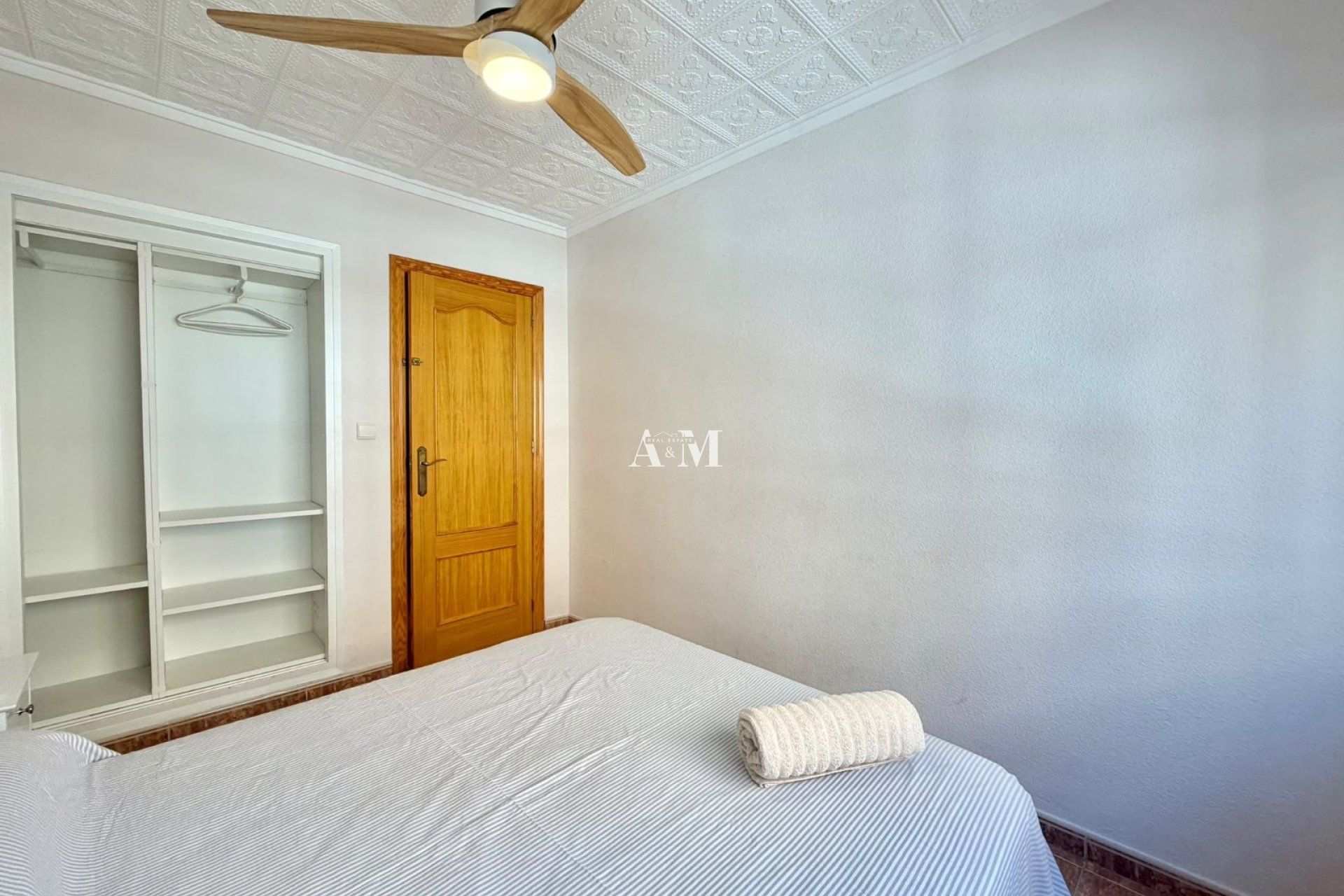 Alquiler a largo plazo - Apartamento / piso - Torrevieja - Playa del Cura