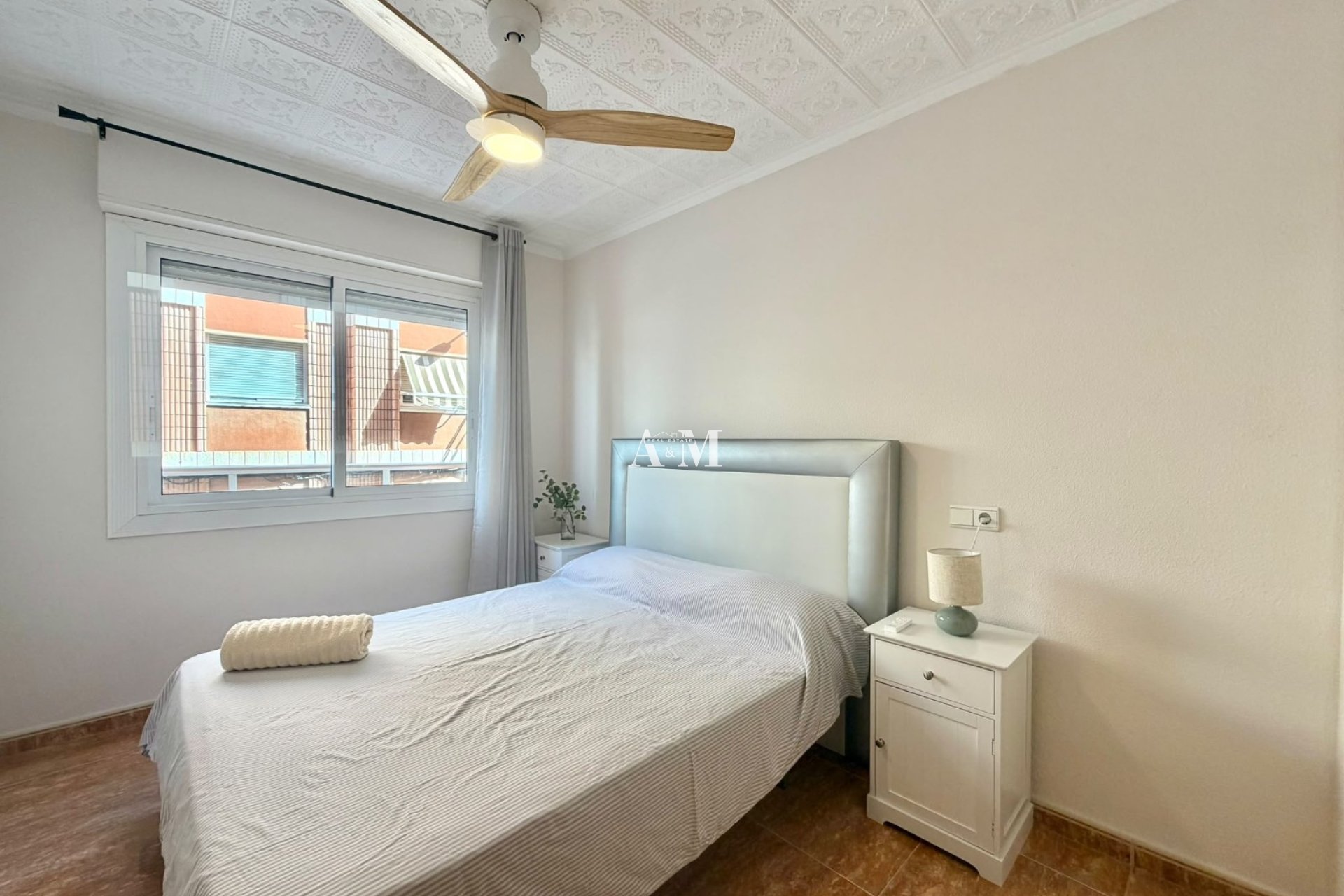 Alquiler a largo plazo - Apartamento / piso - Torrevieja - Playa del Cura