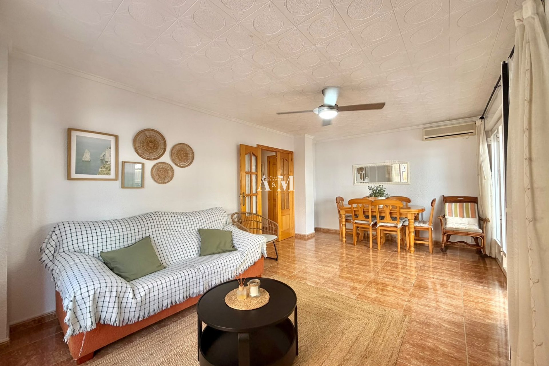 Alquiler a largo plazo - Apartamento / piso - Torrevieja - Playa del Cura