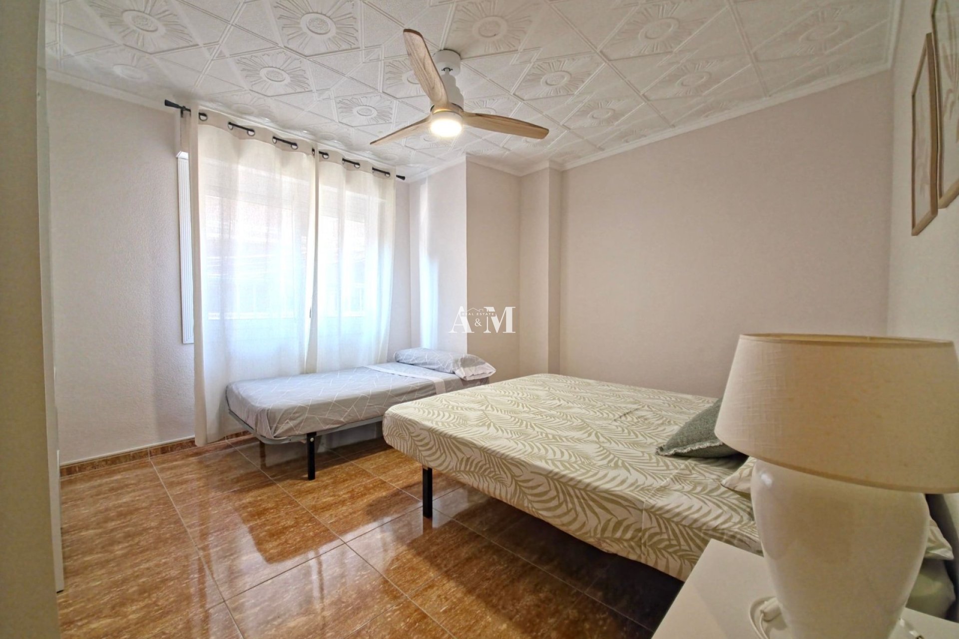 Alquiler a largo plazo - Apartamento / piso - Torrevieja - Playa del Cura