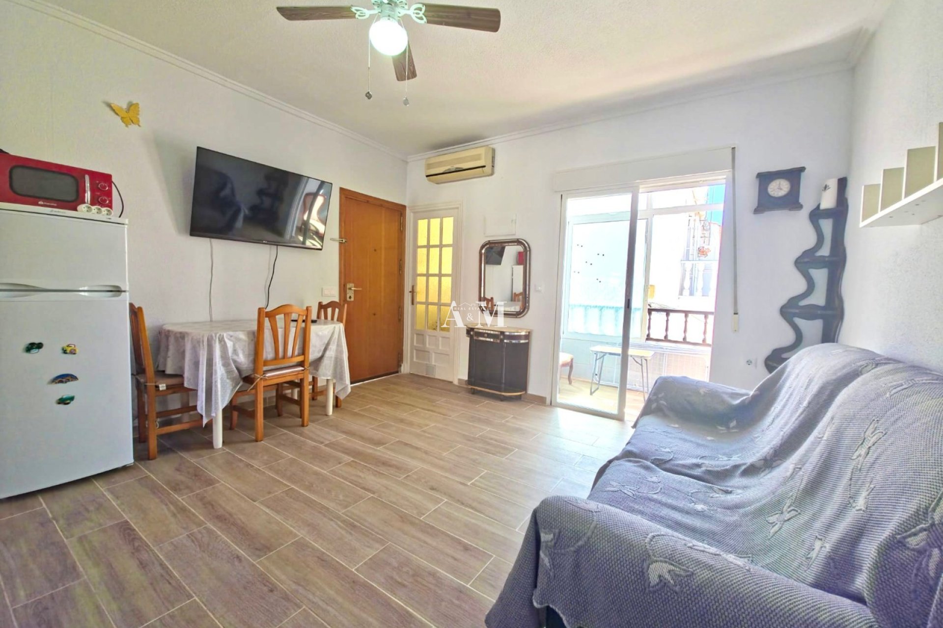 Alquiler a largo plazo - Apartamento / piso - Torrevieja - Playa del Cura