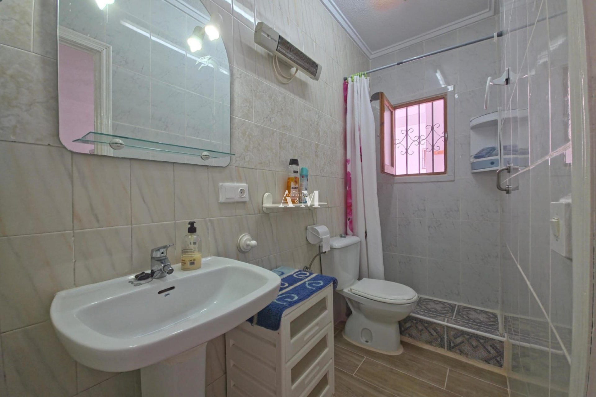 Alquiler a largo plazo - Apartamento / piso - Torrevieja - Playa del Cura