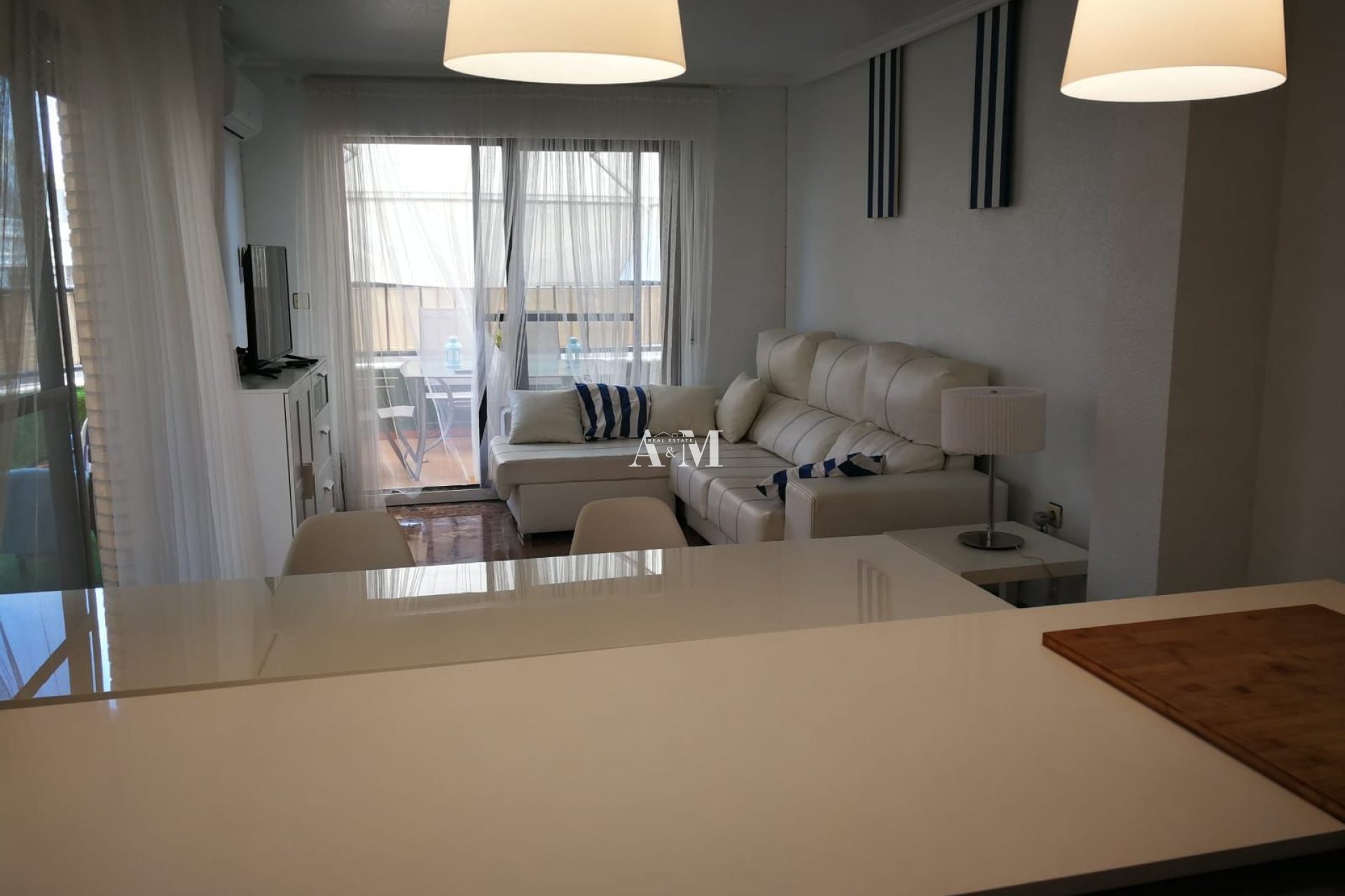 Alquiler a largo plazo - Apartamento / piso - Torrevieja - Playa del Cura