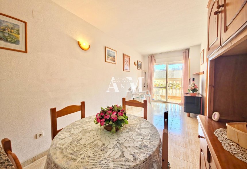 Alquiler a largo plazo - Apartamento / piso - Torrevieja - Playa del Cura