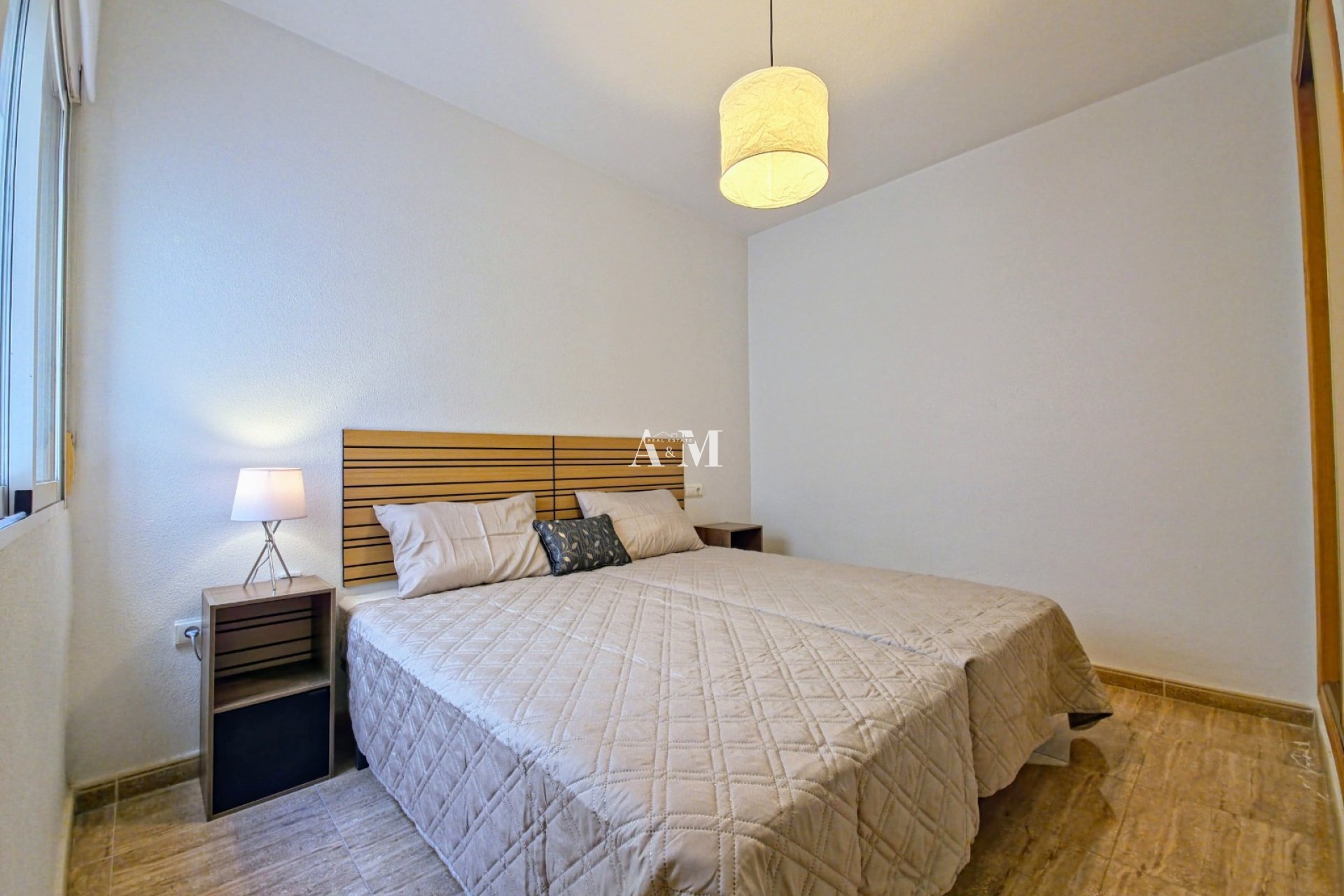 Alquiler a largo plazo - Apartamento / piso - Torrevieja - Playa del Cura