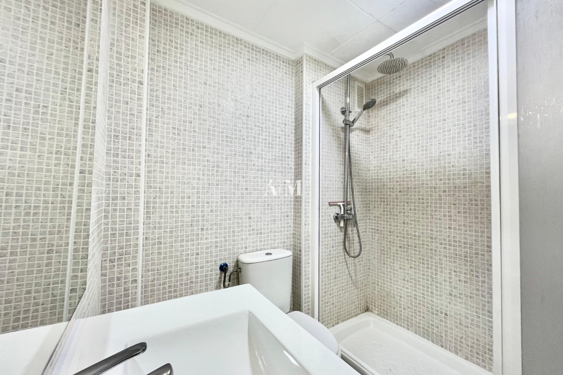 Alquiler a largo plazo - Apartamento / piso - Torrevieja - Playa del Cura