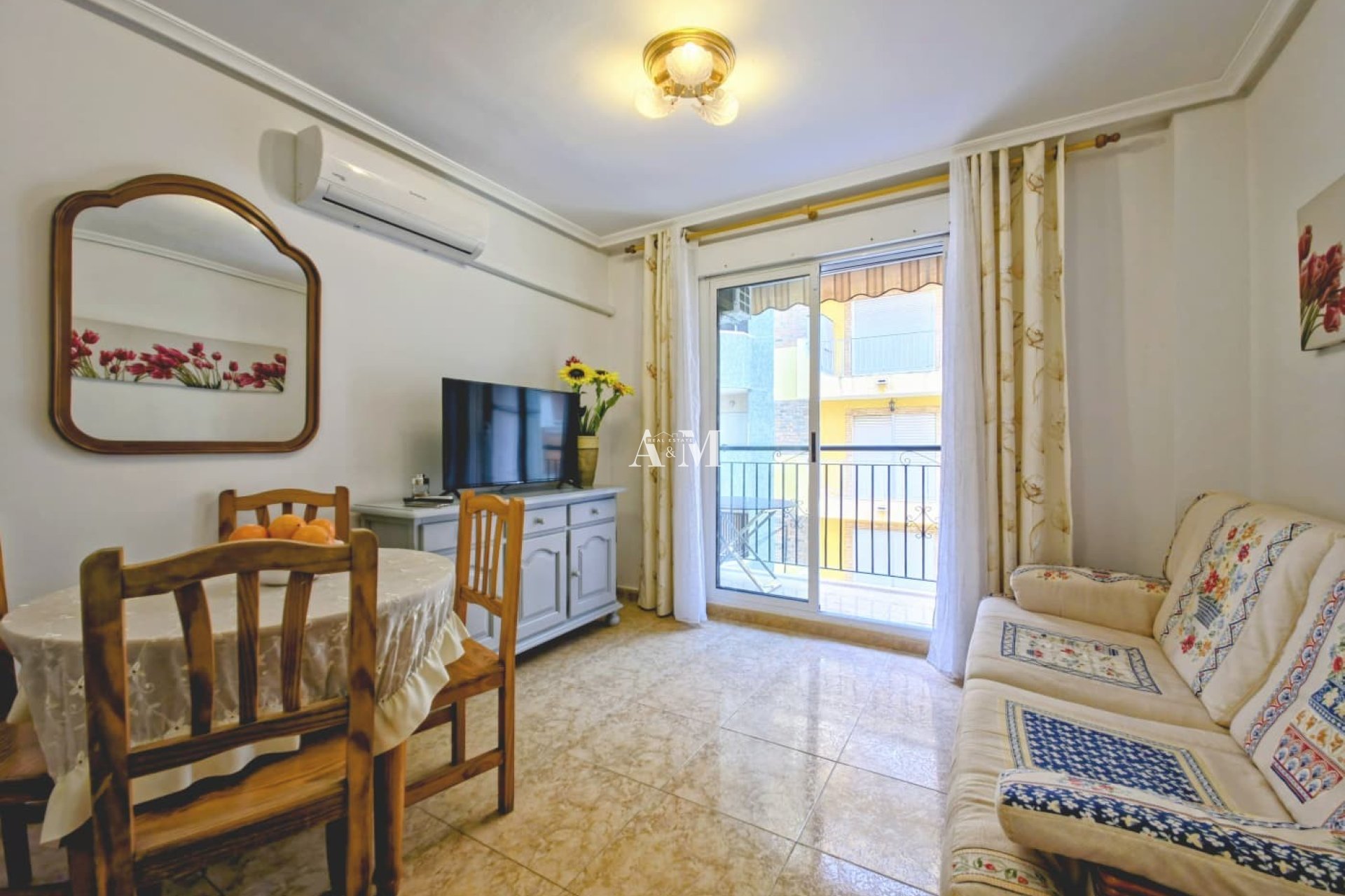 Alquiler a largo plazo - Apartamento / piso - Torrevieja - Playa del Cura