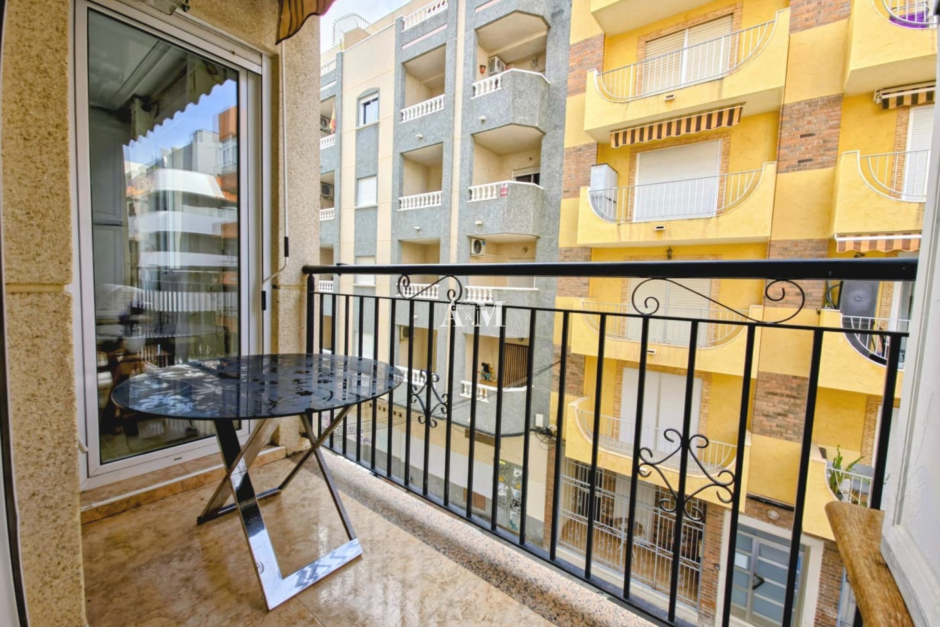 Alquiler a largo plazo - Apartamento / piso - Torrevieja - Playa del Cura