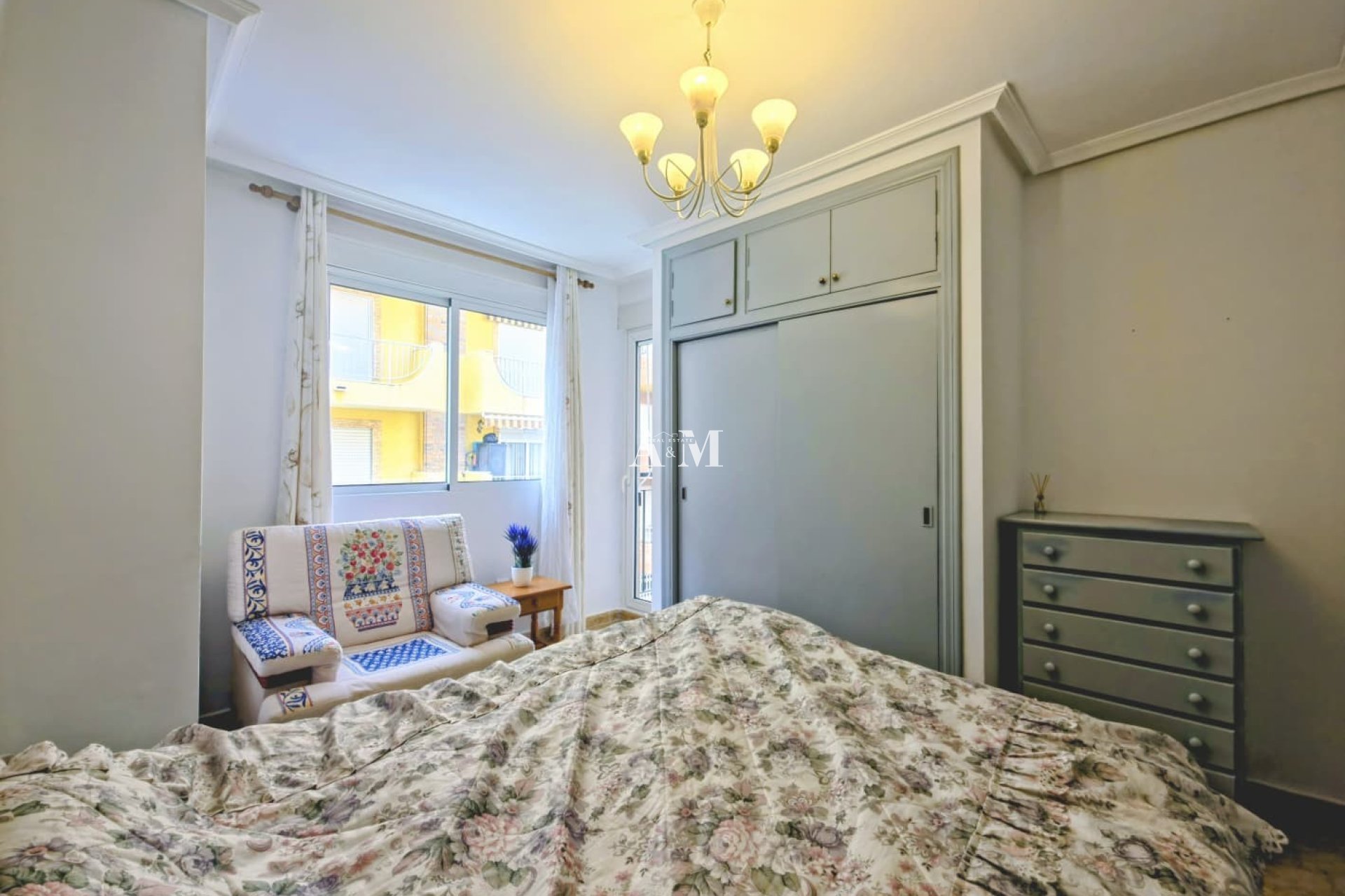 Alquiler a largo plazo - Apartamento / piso - Torrevieja - Playa del Cura