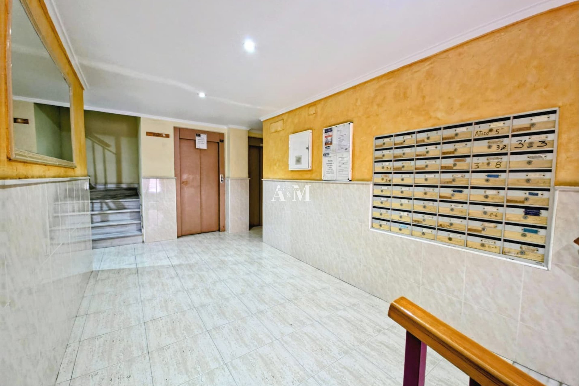 Alquiler a largo plazo - Apartamento / piso - Torrevieja - Playa del Cura