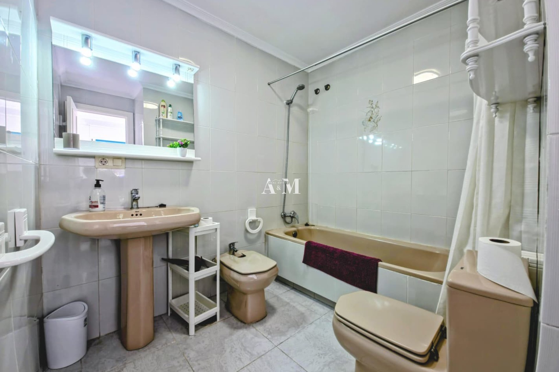 Alquiler a largo plazo - Apartamento / piso - Torrevieja - Playa del Cura