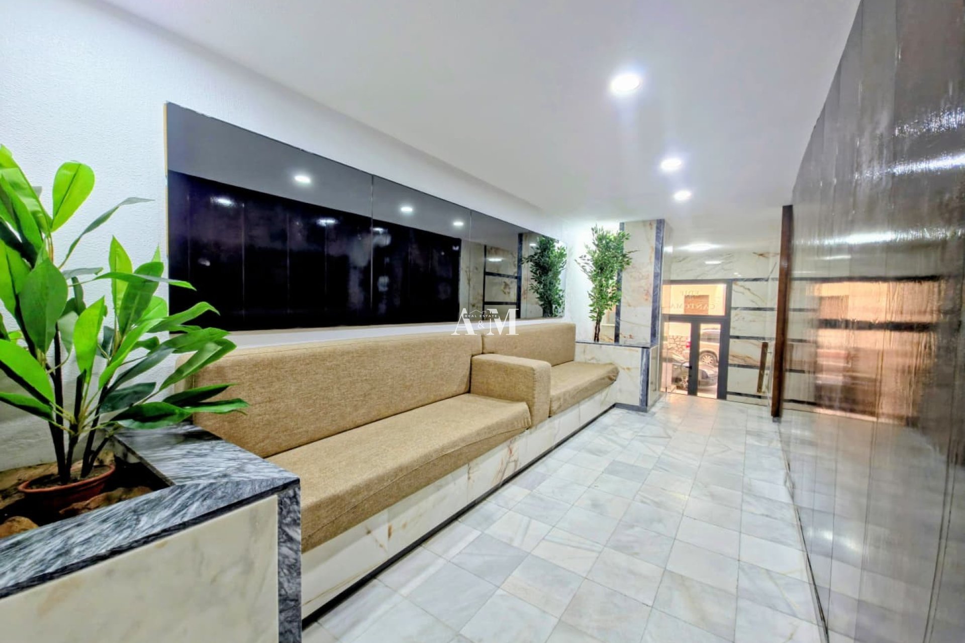 Alquiler a largo plazo - Apartamento / piso - Torrevieja - Playa del Cura