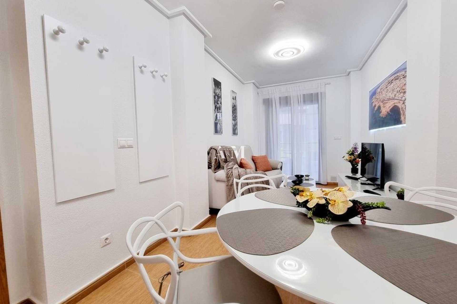 Alquiler a largo plazo - Apartamento / piso - Torrevieja - Playa del Cura