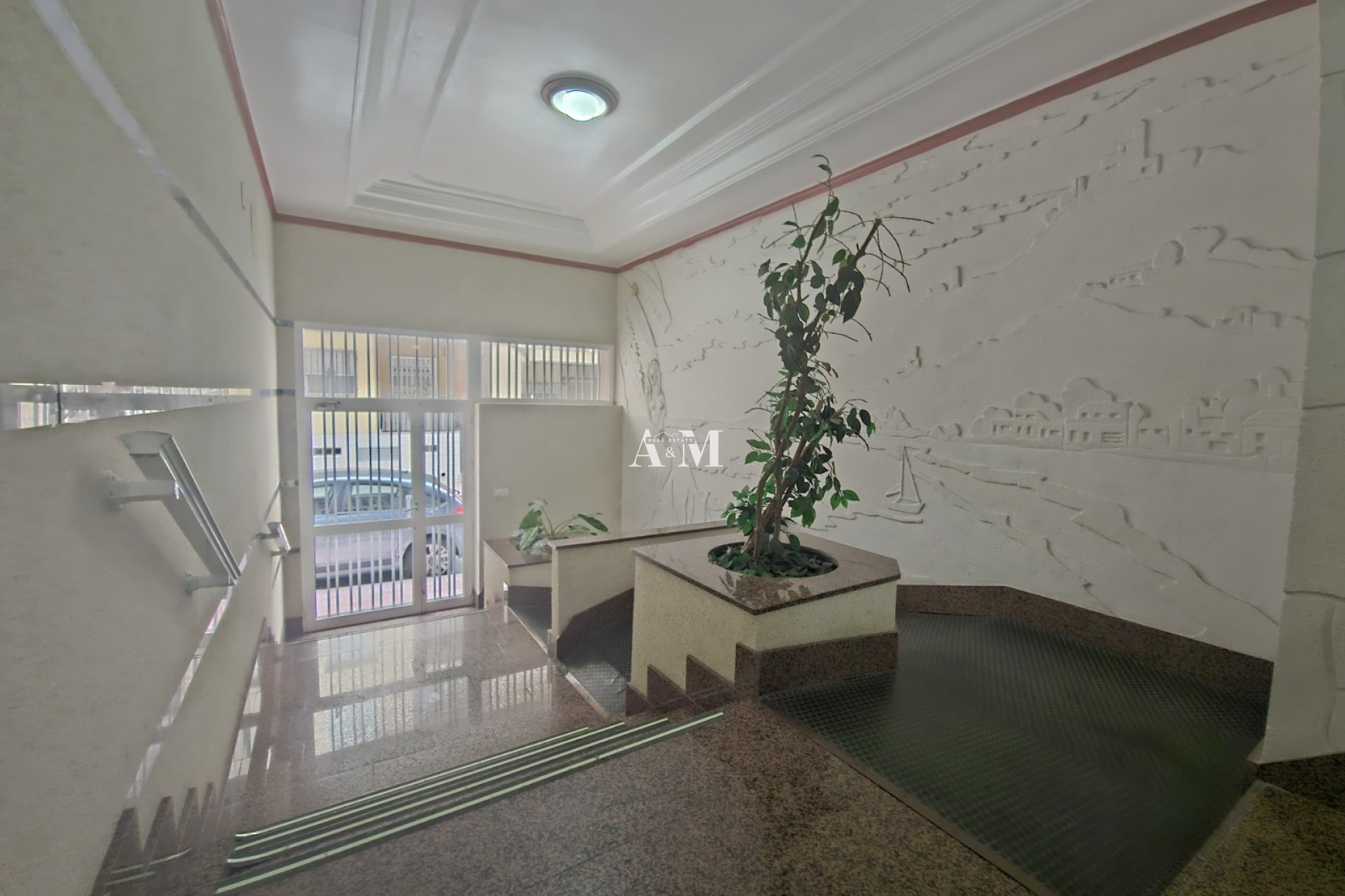 Alquiler a largo plazo - Apartamento / piso - Torrevieja - Playa del Cura