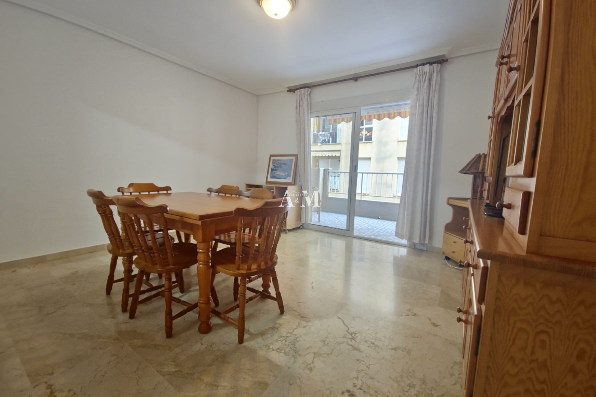 Alquiler a largo plazo - Apartamento / piso - Torrevieja - Playa del Cura