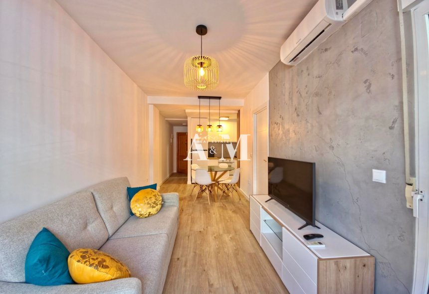 Alquiler a largo plazo - Apartamento / piso - Torrevieja - Playa del Cura