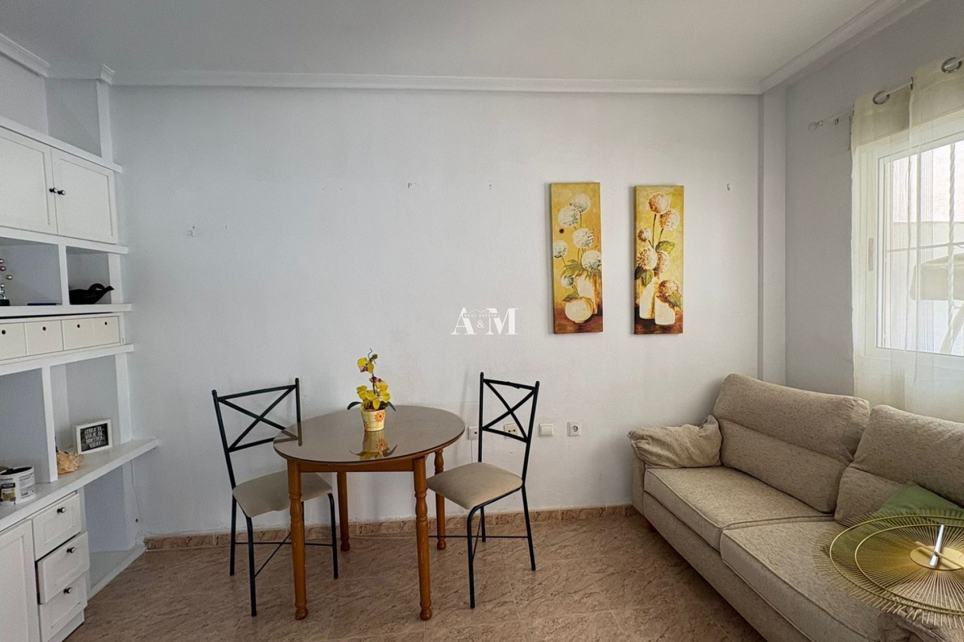 Alquiler a largo plazo - Apartamento / piso - Torrevieja - Playa del Cura