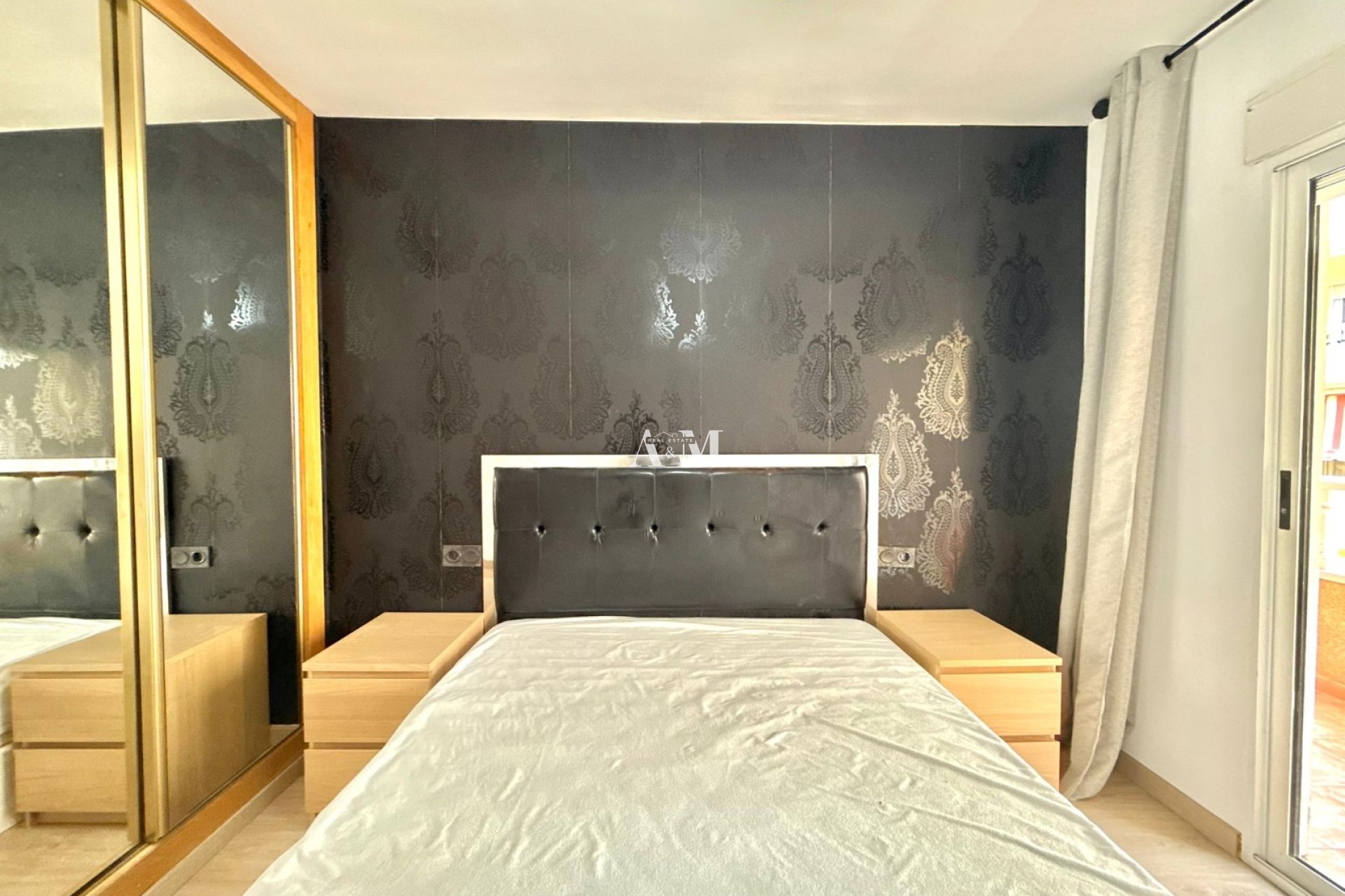 Alquiler a largo plazo - Apartamento / piso - Torrevieja - Playa del Cura