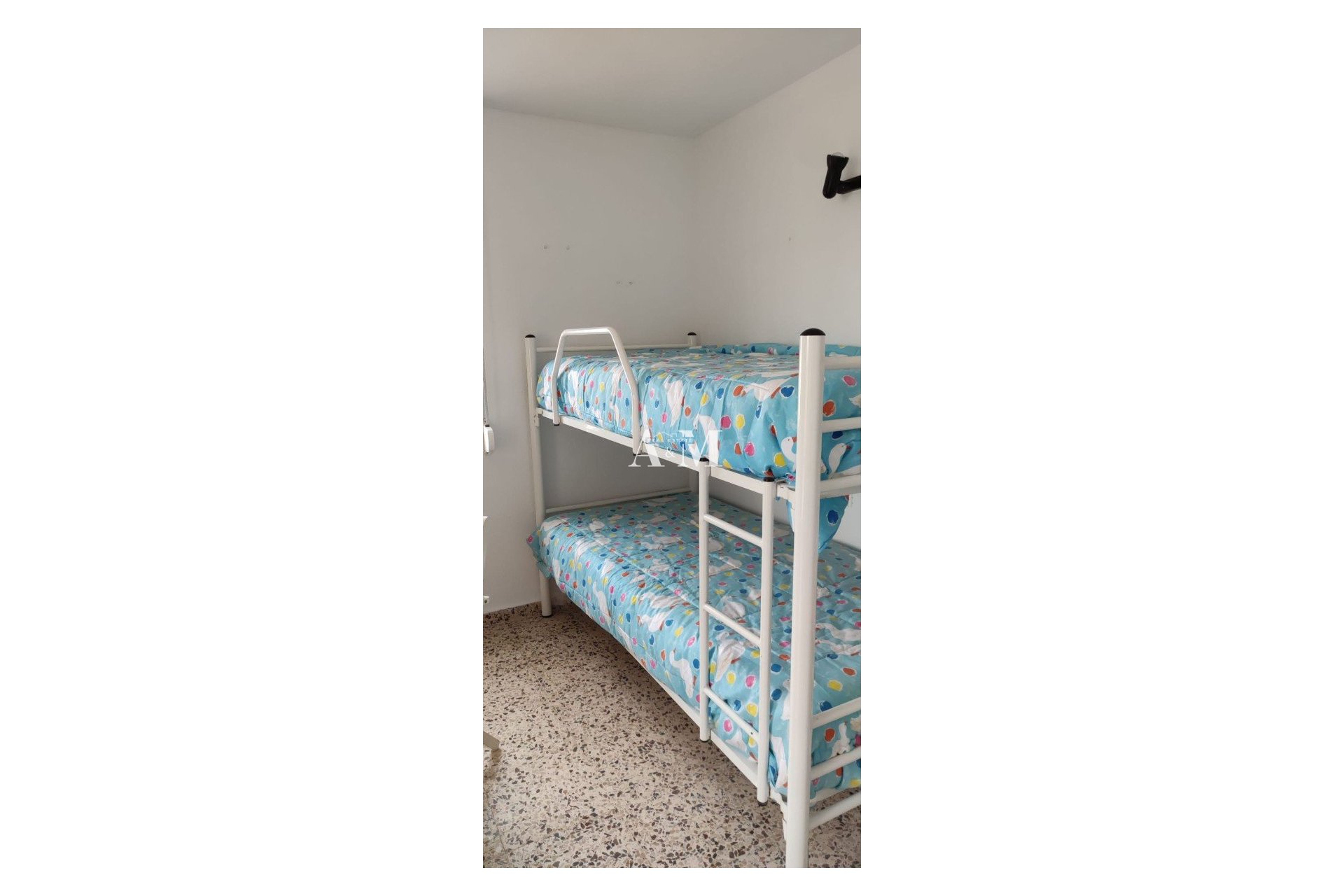 Alquiler a largo plazo - Apartamento / piso - Torrevieja - Playa del Cura
