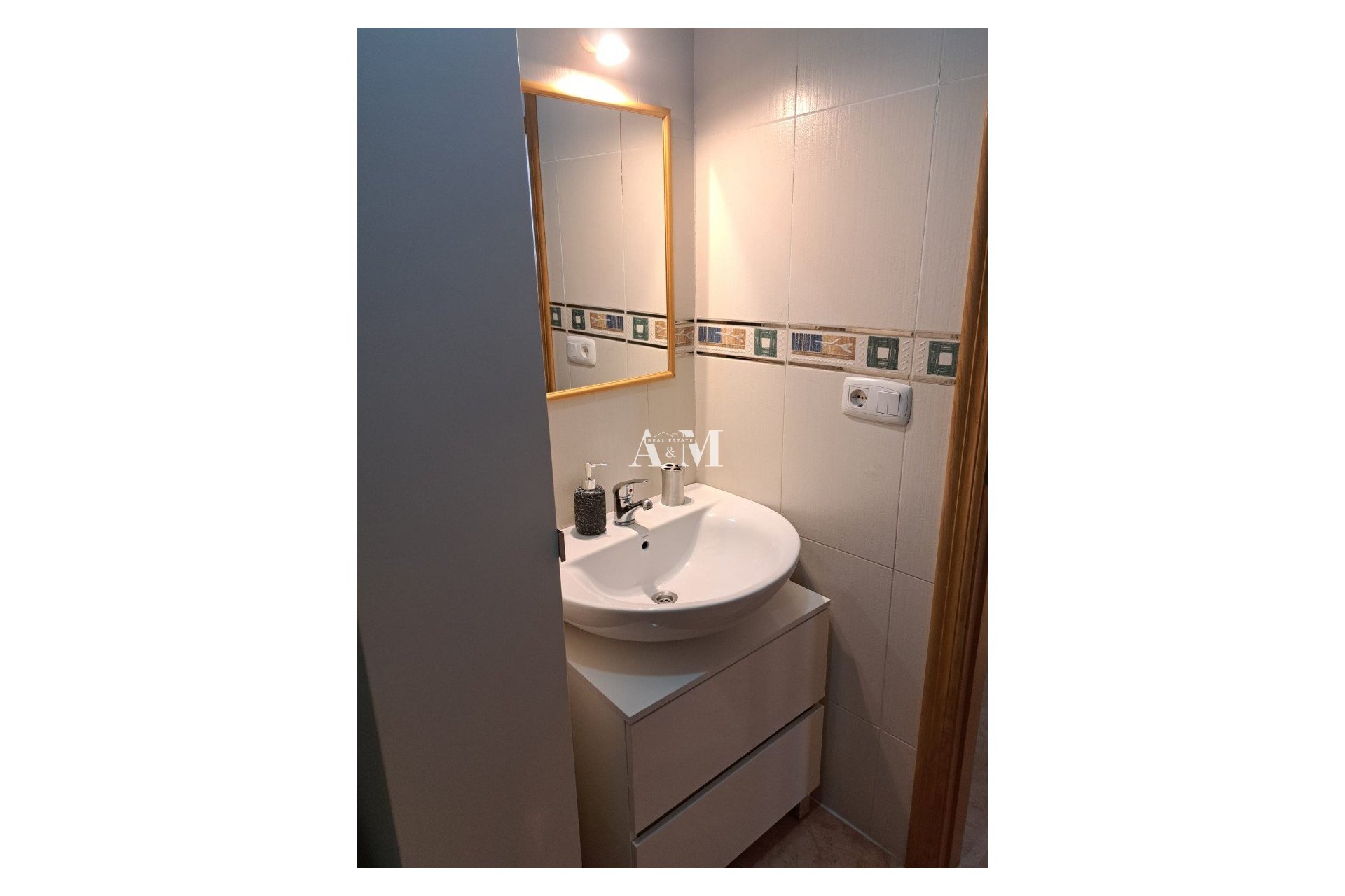 Alquiler a largo plazo - Apartamento / piso - Torrevieja - Playa del Cura
