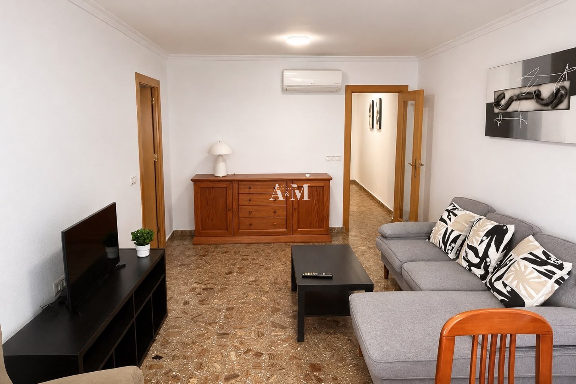 Alquiler a largo plazo - Apartamento / piso - Torrevieja - Playa del Cura