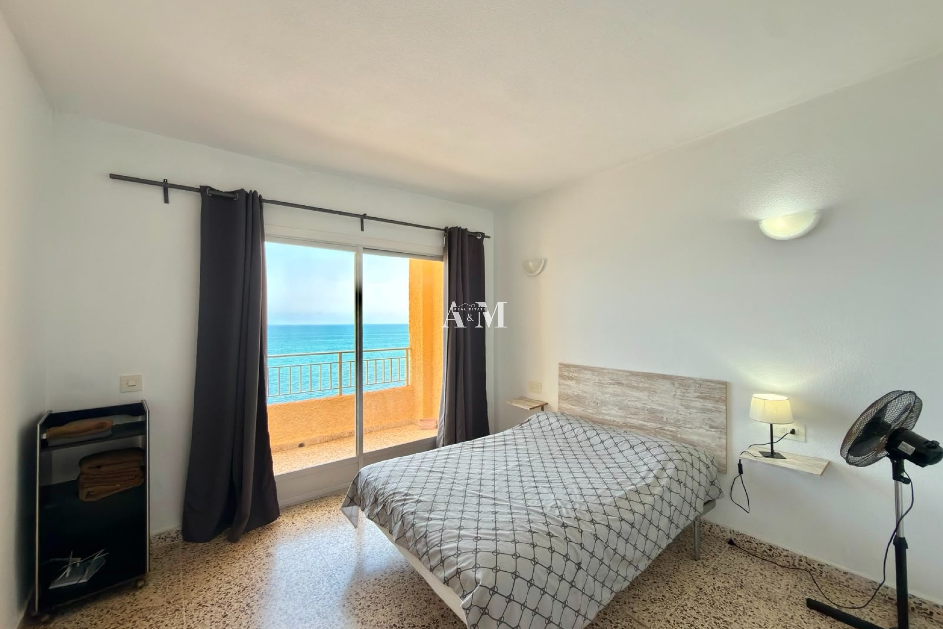 Alquiler a largo plazo - Apartamento / piso - Torrevieja - Playa del Cura