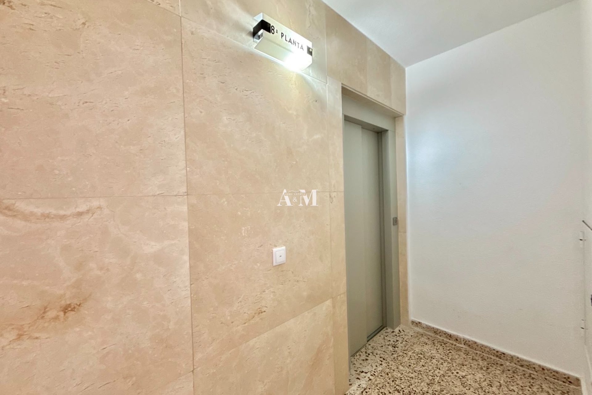 Alquiler a largo plazo - Apartamento / piso - Torrevieja - Playa del Cura