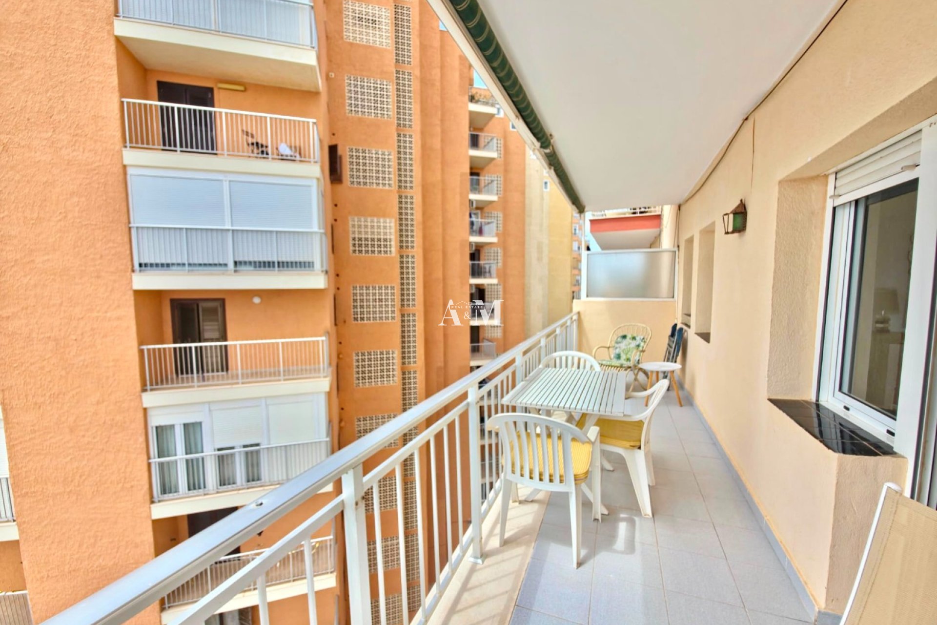 Alquiler a largo plazo - Apartamento / piso - Torrevieja - Playa del Cura
