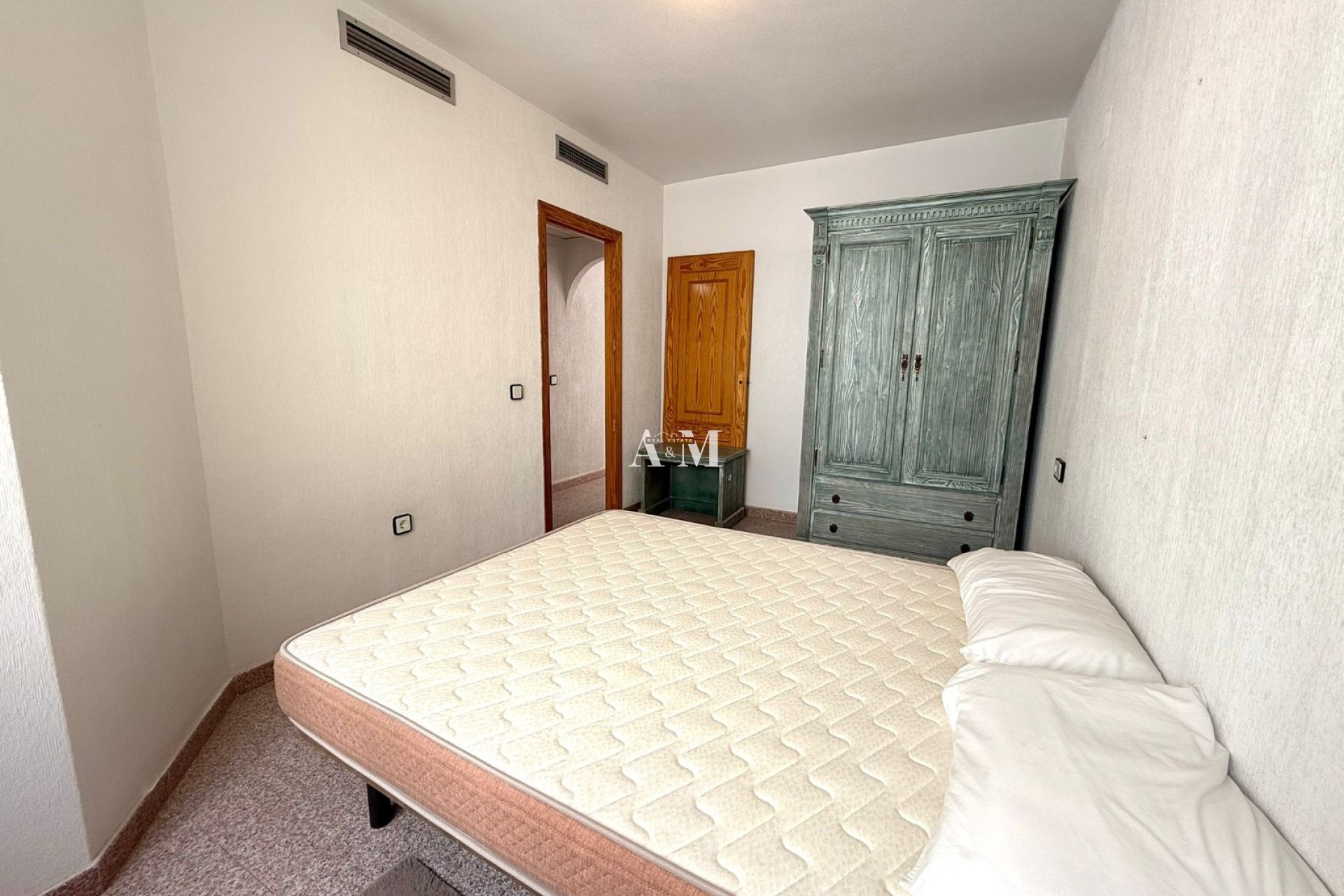 Alquiler a largo plazo - Apartamento / piso - Torrevieja - Torrelamata - La Mata