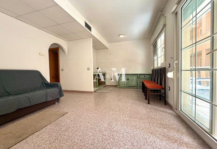 Alquiler a largo plazo - Apartamento / piso - Torrevieja - Torrelamata - La Mata