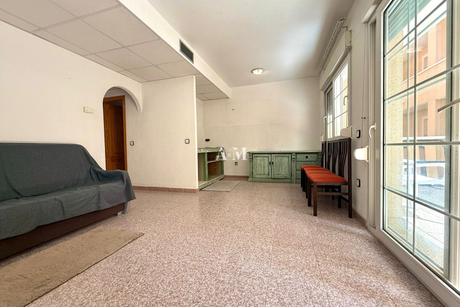 Alquiler a largo plazo - Apartamento / piso - Torrevieja - Torrelamata - La Mata