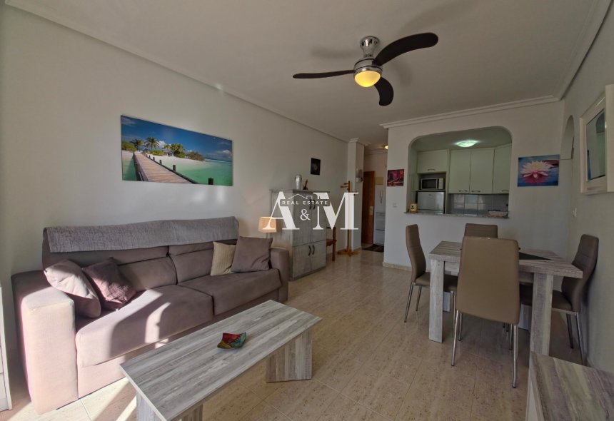 Alquiler a largo plazo - Apartamento / piso - Torrevieja - Torrelamata - La Mata