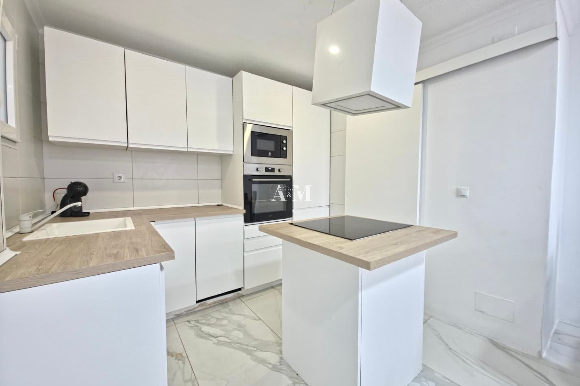 Alquiler a largo plazo - Apartamento / piso - Torrevieja - Torrelamata - La Mata