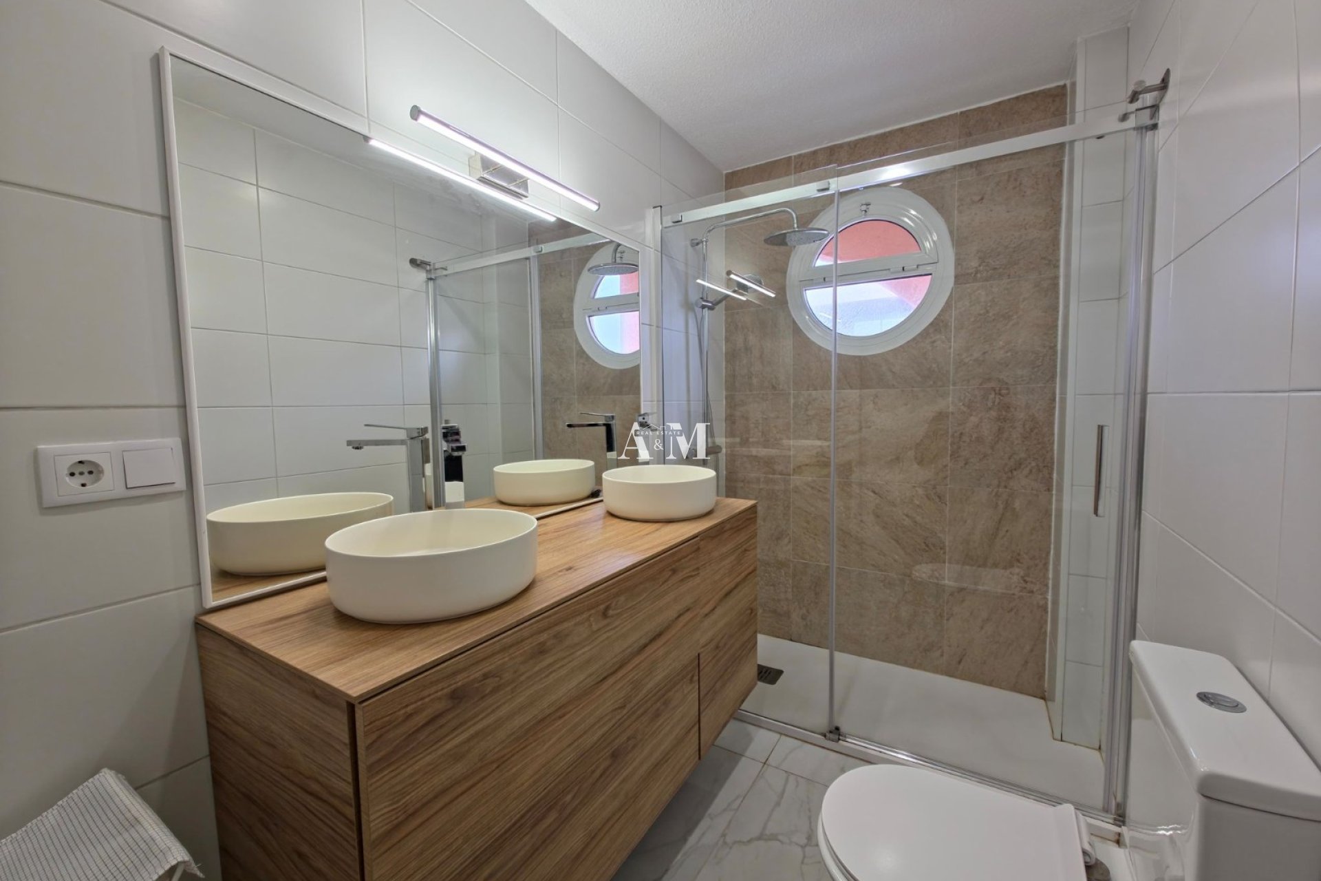 Alquiler a largo plazo - Apartamento / piso - Torrevieja - Torrelamata - La Mata