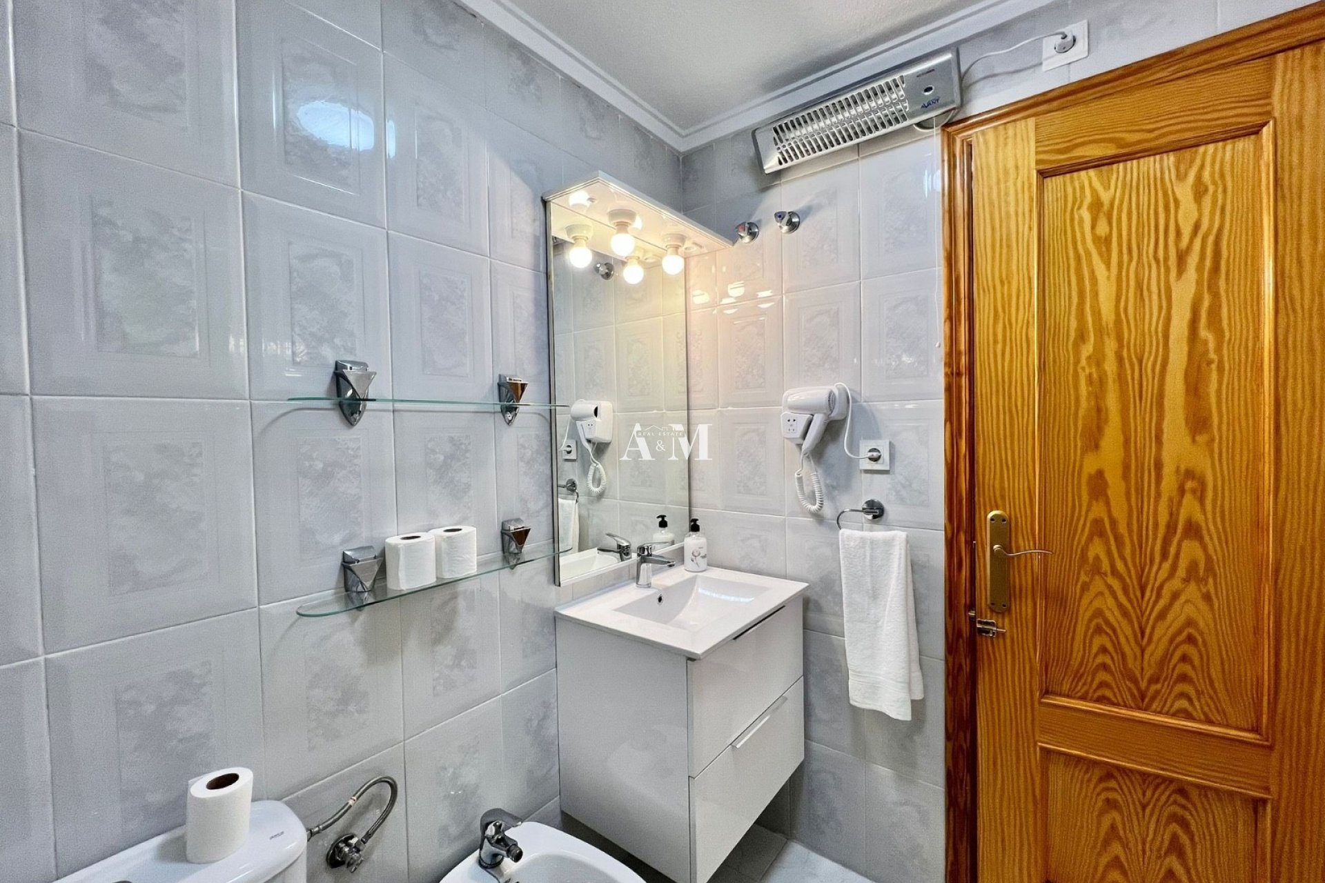 Alquiler a largo plazo - Apartamento / piso - Torrevieja - Torrelamata - La Mata