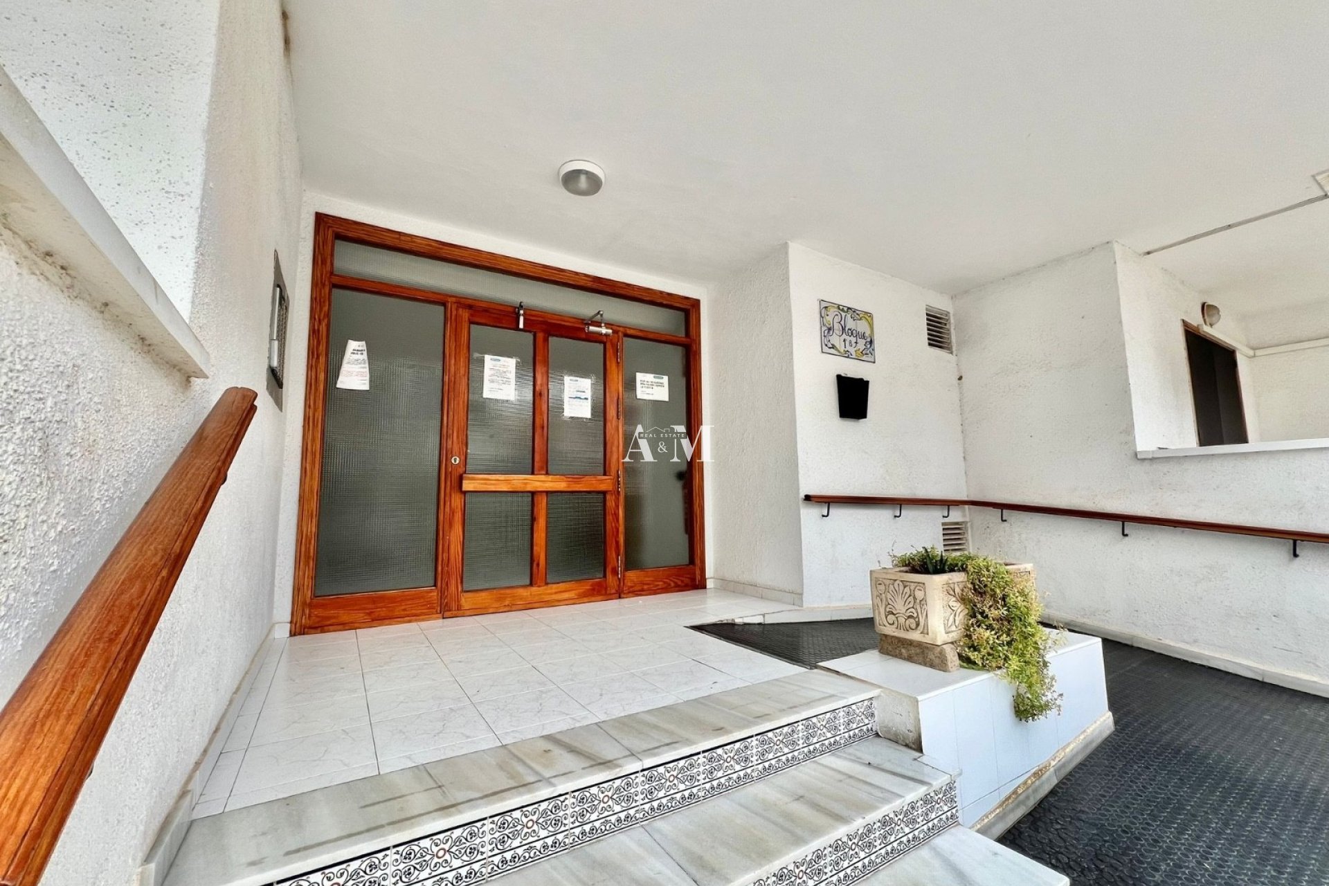 Alquiler a largo plazo - Apartamento / piso - Torrevieja - Torrelamata - La Mata