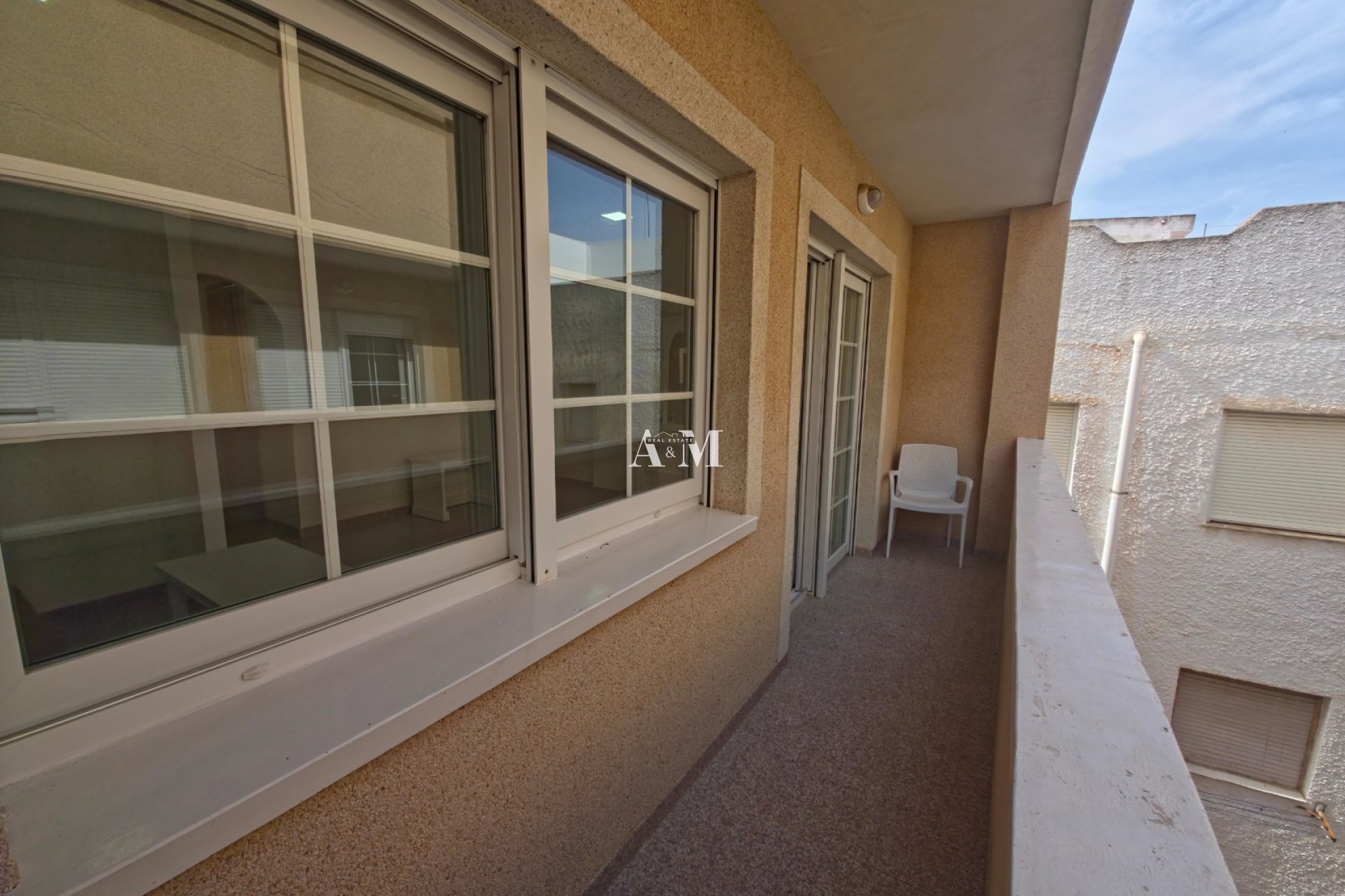 Alquiler a largo plazo - Apartamento / piso - Torrevieja - Torrelamata - La Mata
