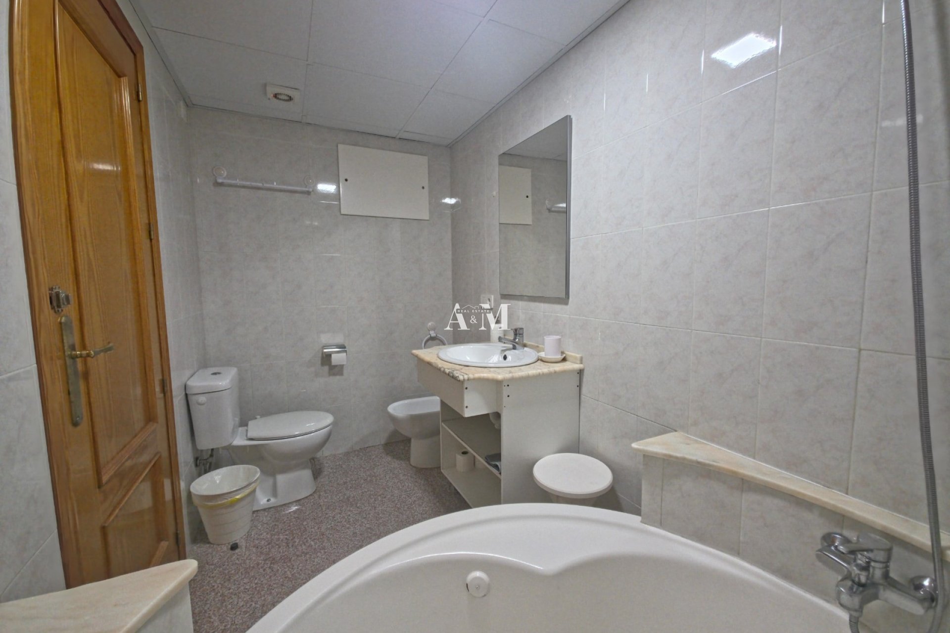 Alquiler a largo plazo - Apartamento / piso - Torrevieja - Torrelamata - La Mata