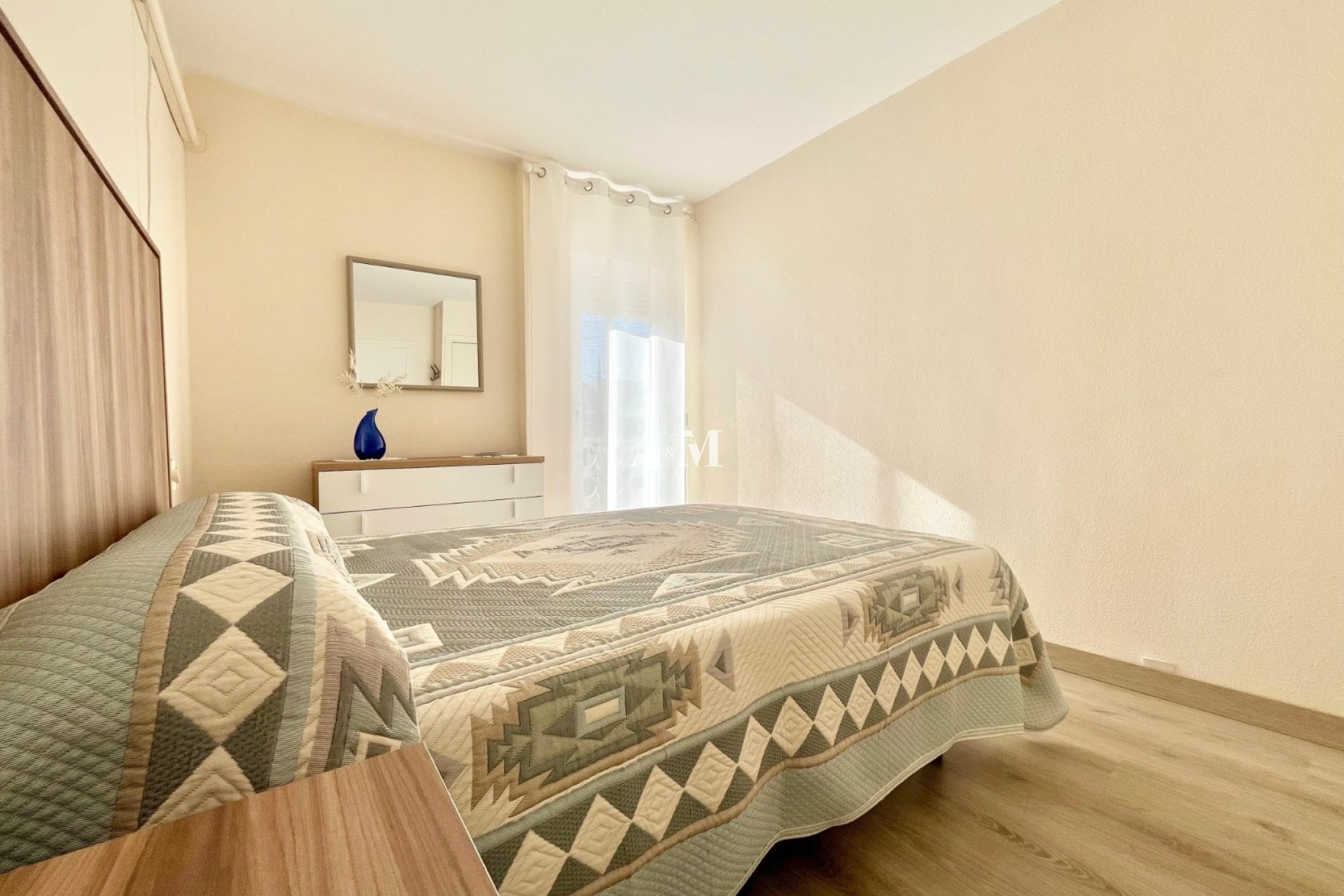 Alquiler a largo plazo - Apartamento / piso - Torrevieja - Torrelamata - La Mata