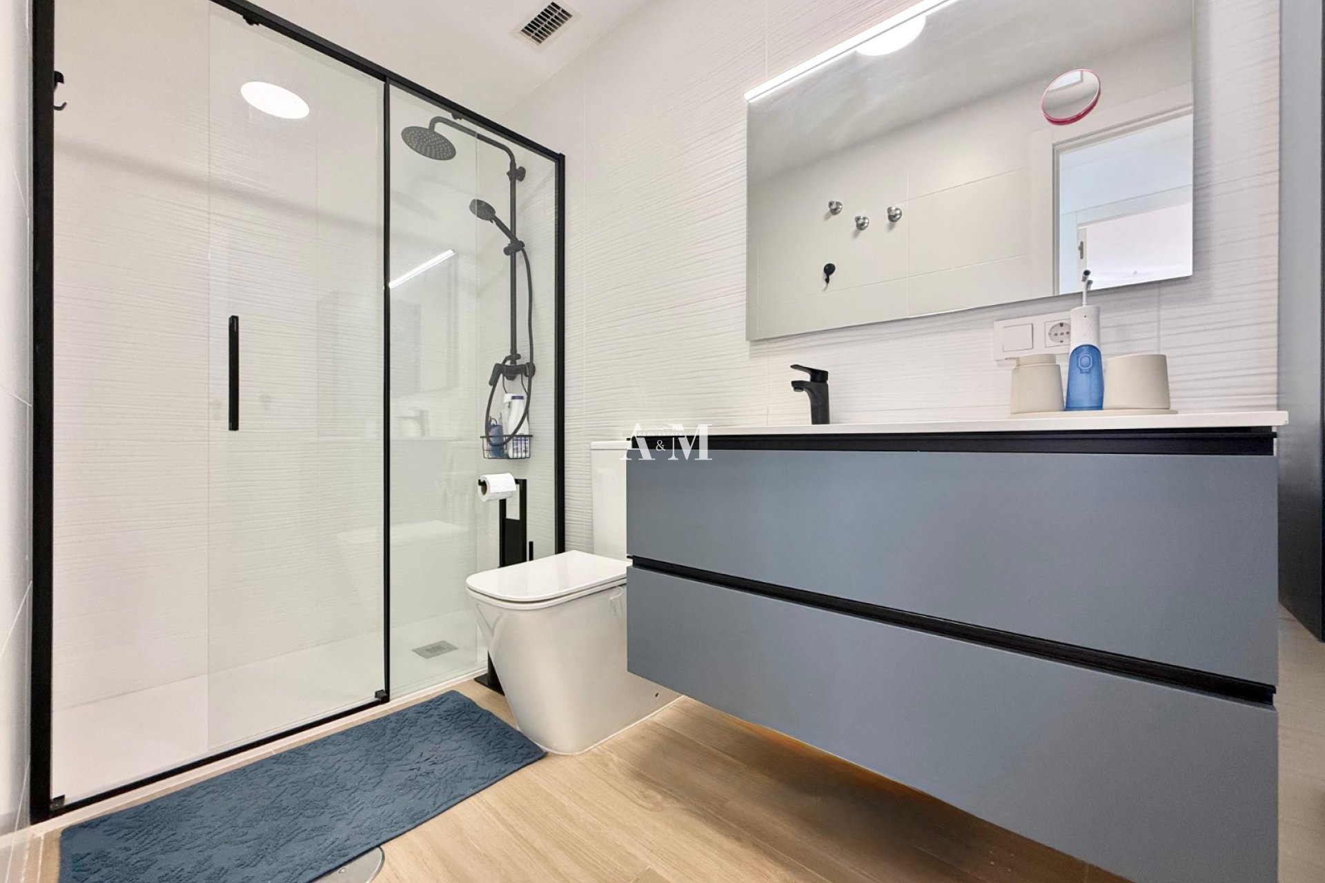 Alquiler a largo plazo - Apartamento / piso - Torrevieja - Torrelamata - La Mata