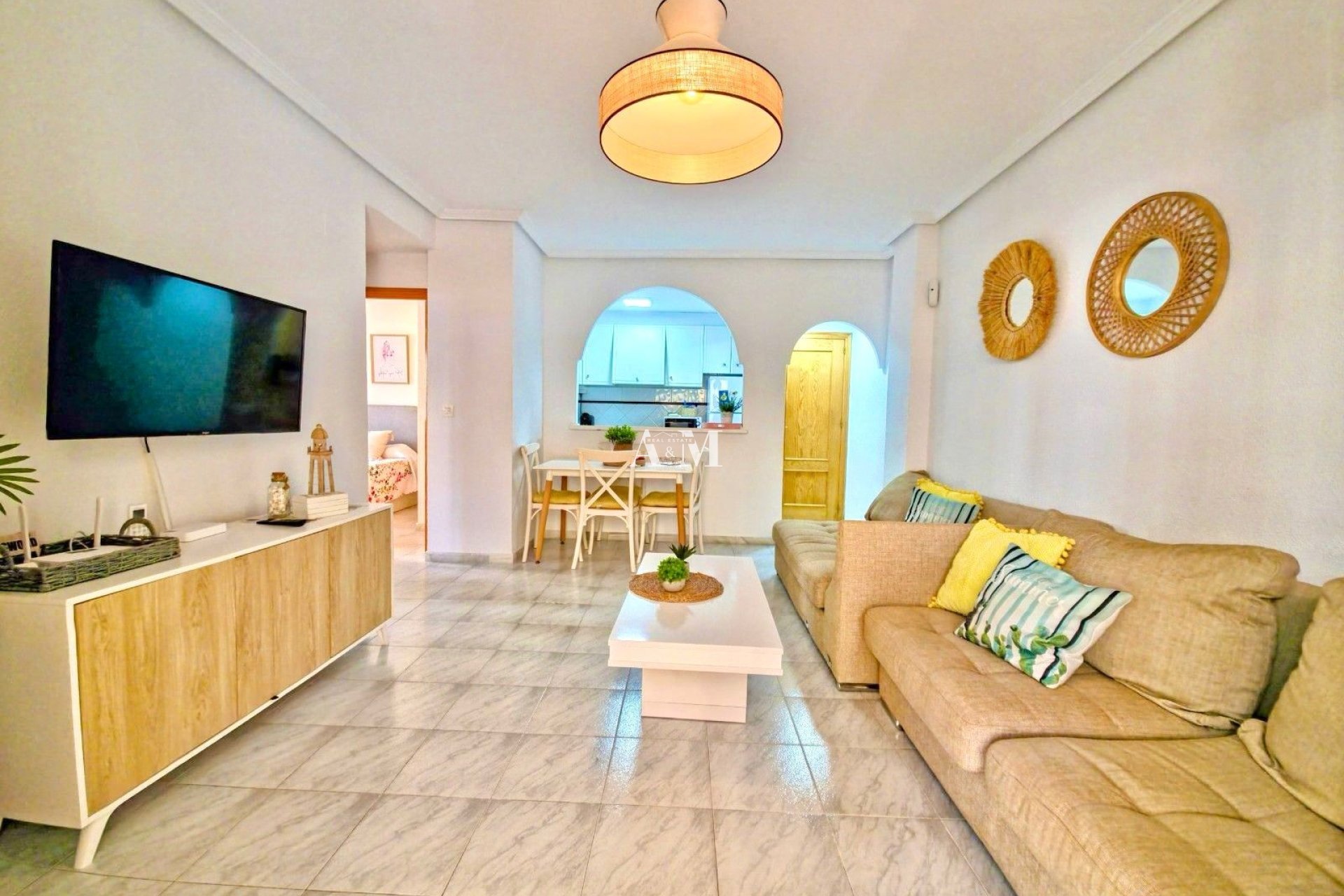Alquiler a largo plazo - Apartamento / piso - Torrevieja - Torrelamata - La Mata