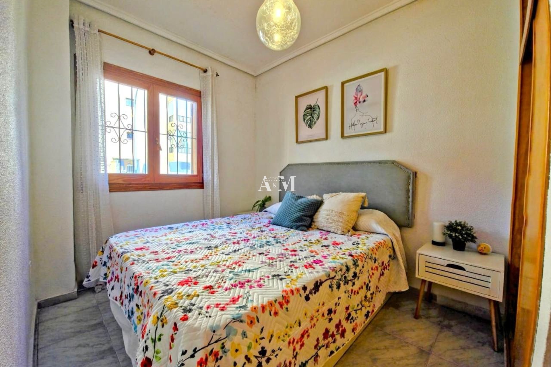 Alquiler a largo plazo - Apartamento / piso - Torrevieja - Torrelamata - La Mata