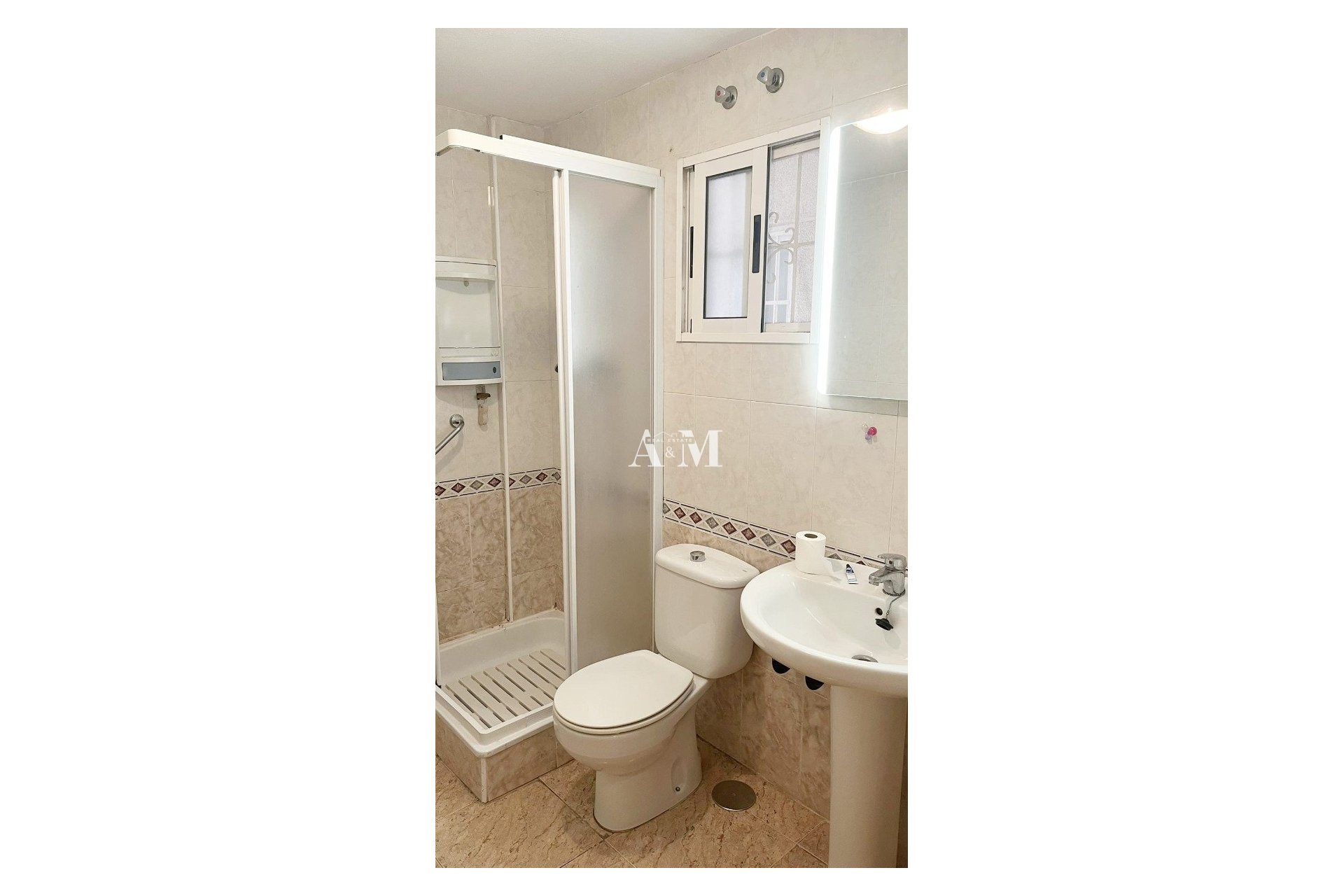 Alquiler a largo plazo - Apartamento / piso - Torrevieja