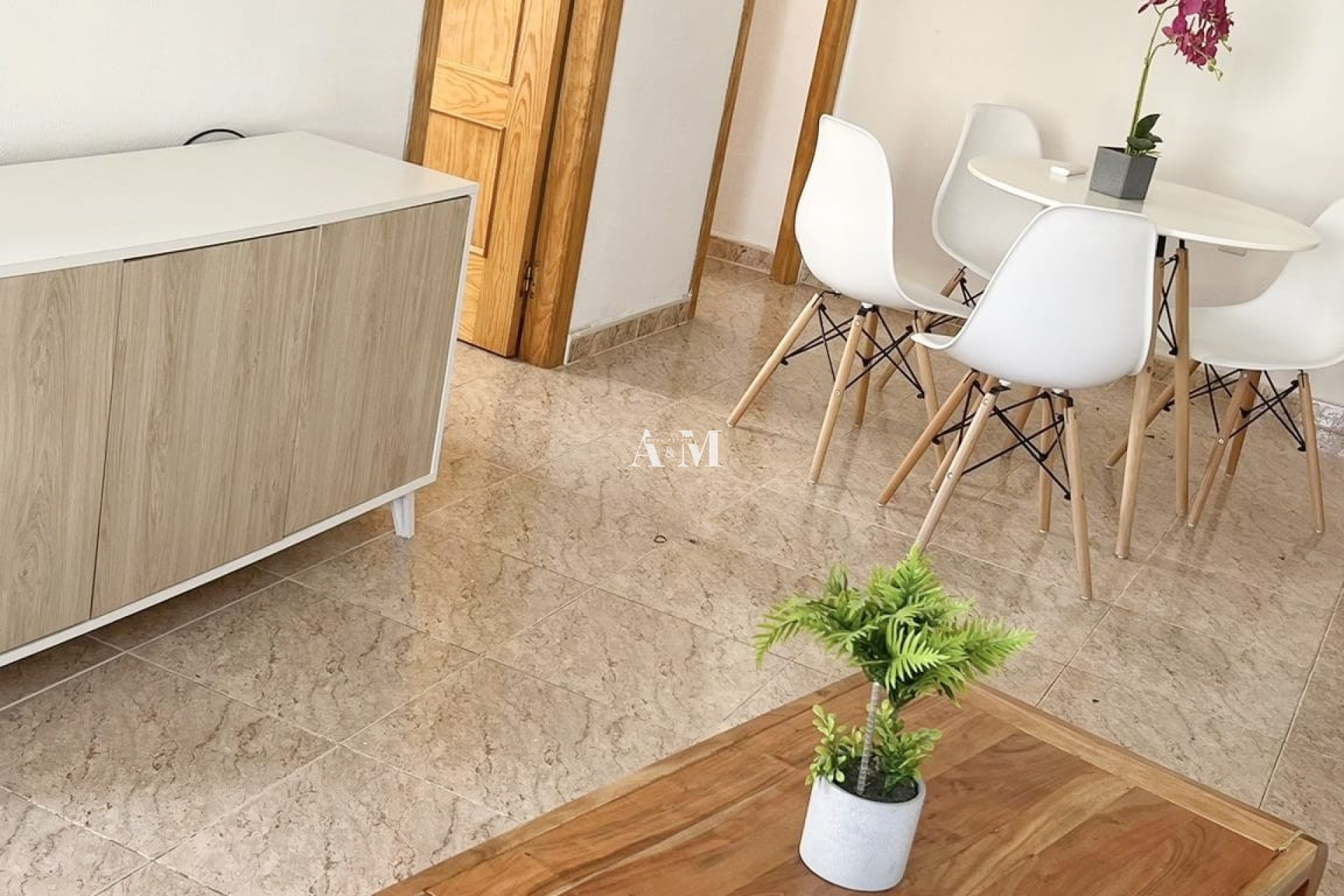 Alquiler a largo plazo - Apartamento / piso - Torrevieja
