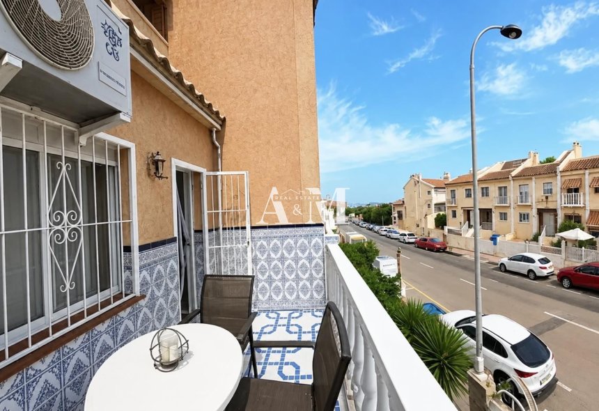 Alquiler a largo plazo - Apartamento / piso - Torrevieja