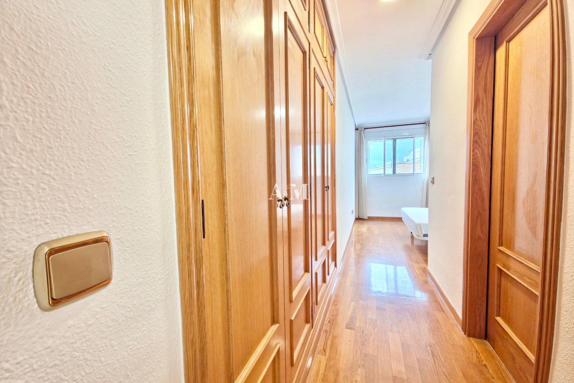 Alquiler a largo plazo - Ático - Alicante - Benalua